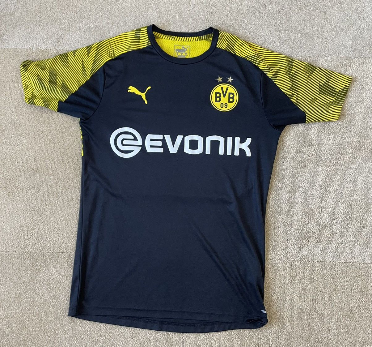 Puma Borussia Dortmund jersey Size US M / EU 48-50 / 2 - 1 Thumbnail