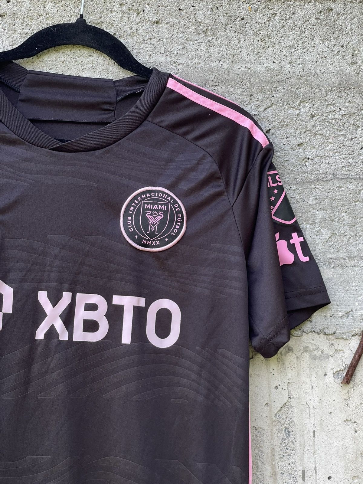 Nike Adidas Inter Miami Messi pink jersey Size US S / EU 44-46 / 1 - 8 Thumbnail