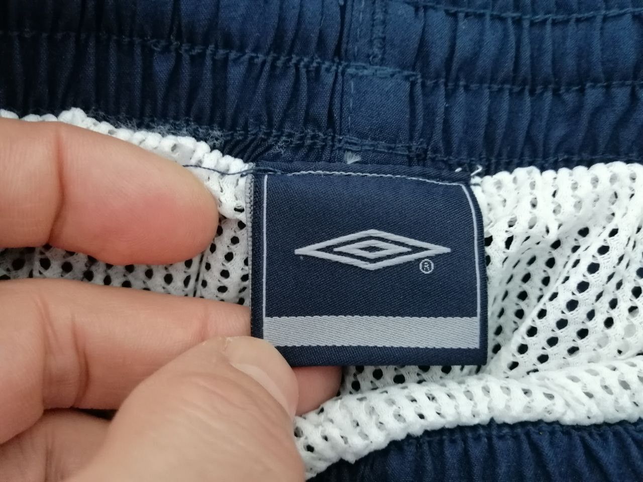 Umbro × Vintage Umbro Vintage Mens Nylon Shorts Size S Size US 30 / EU 46 - 5 Thumbnail