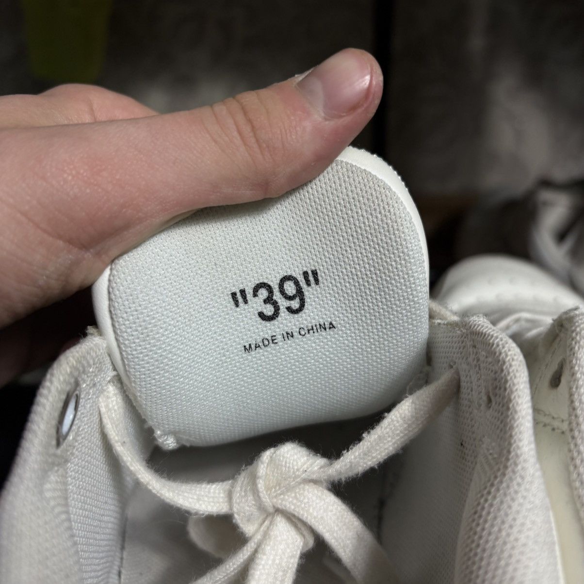 Off-White Off-White out of office Size US 7.5 / IT 37.5 - 5 Thumbnail