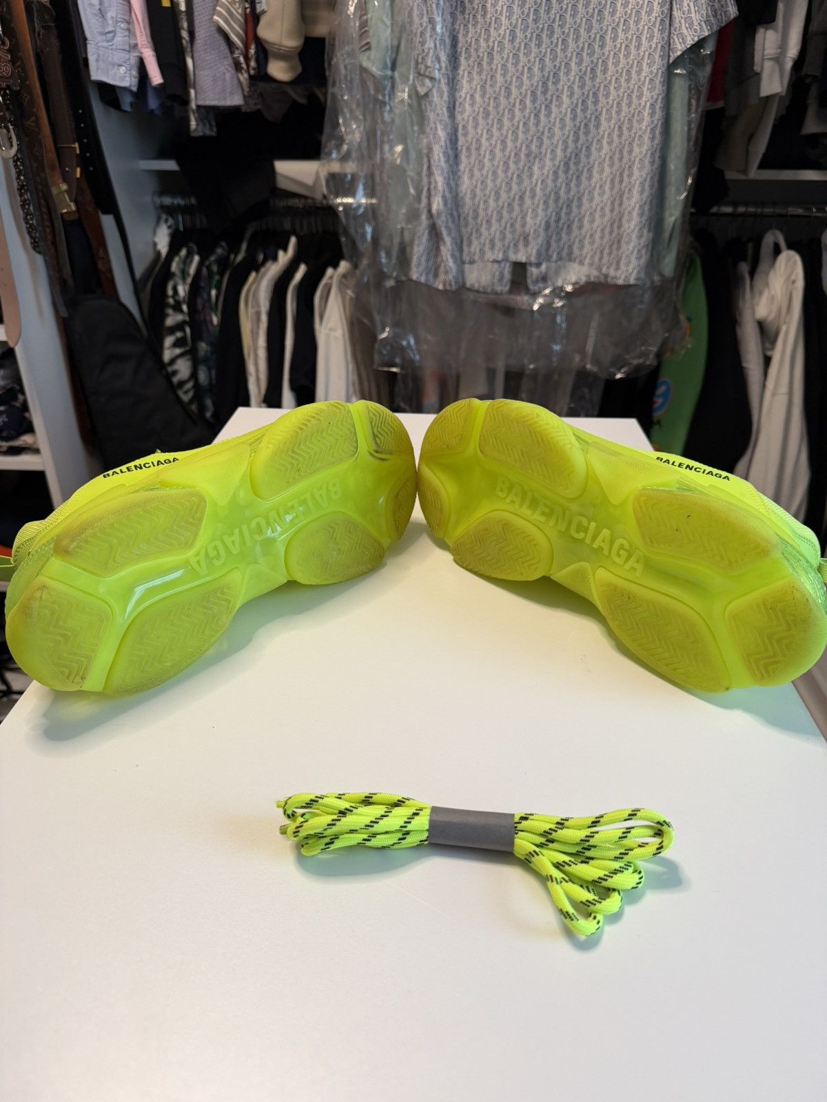 Balenciaga Balenciaga Triple S Neon Yellow US 10 EUR Size 43 Size US 10 / EU 43 - 4 Thumbnail