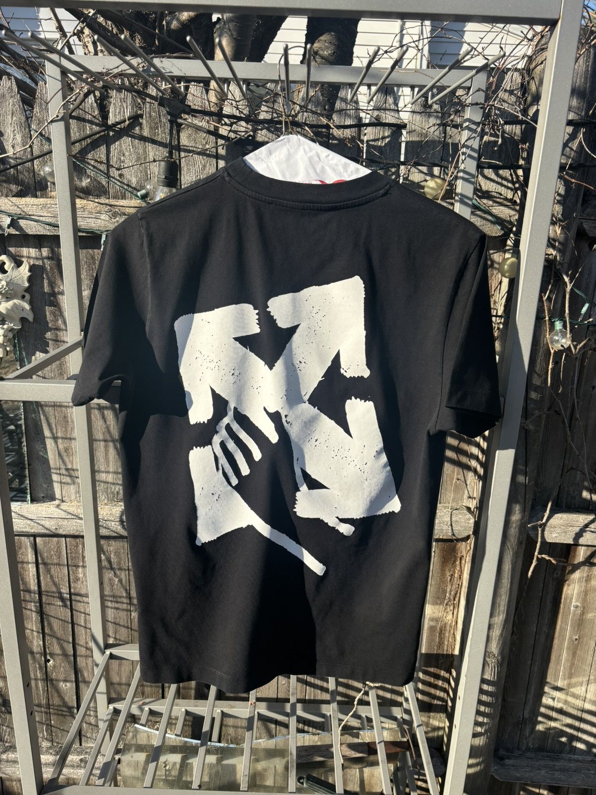 Off-White Offwhite hands over arrows tee black/white Size US S / EU 44-46 / 1 - 1 Thumbnail