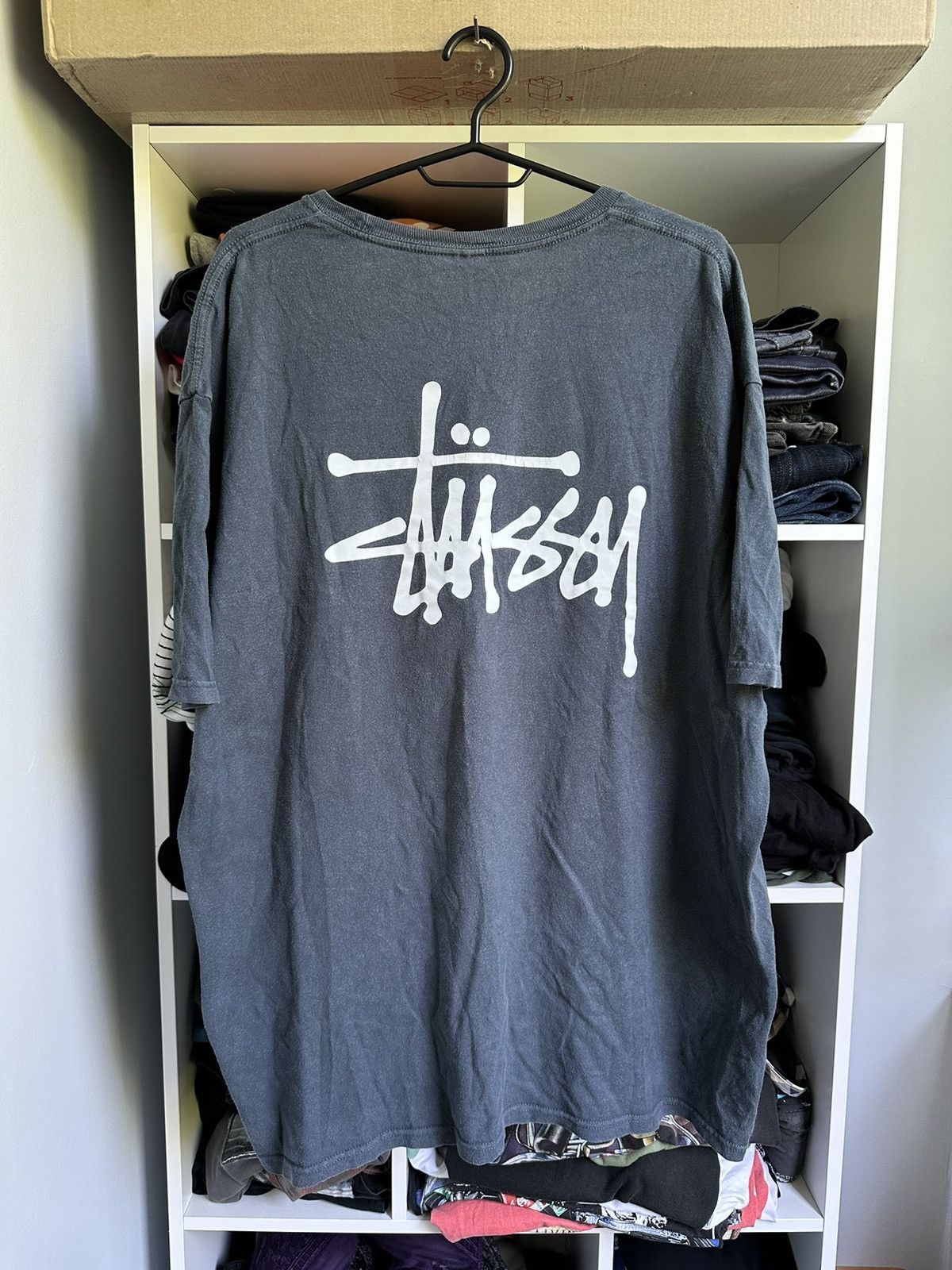 Stussy 🔥VINTAGE STUSSY FADED BIG BACK LOGO T-SHIRT🔥 Size US XL / EU 56 / 4 - 1 Thumbnail
