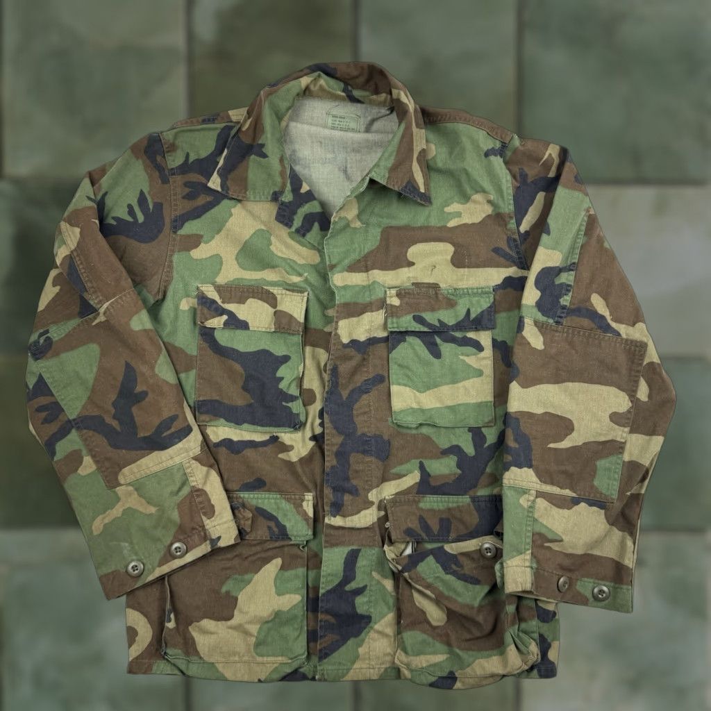 Vintage VINTAGE US Army Button-Up Shirt Adult M Green Military 80s Camouflage Long Sleeve Button-Up Mens Size US M / EU 48-50 / 2 - 1 Thumbnail