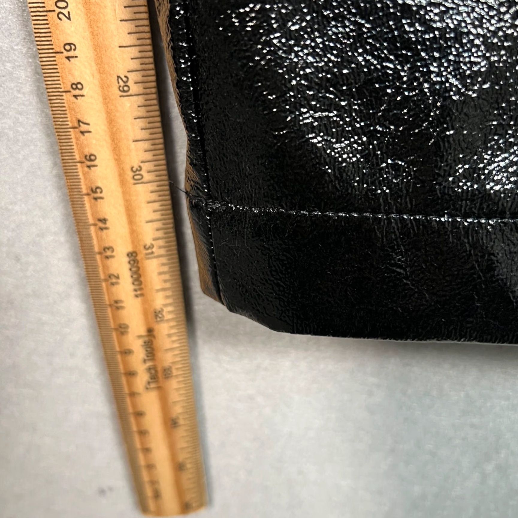 Vintage Wilfred Black High-Shine Faux Patent Leather Pants Size 2 High Rise Women's Pants Ankle Straight 32 Inseam Modern Wear Size 26" / US 2 / IT 38 - 6 Thumbnail