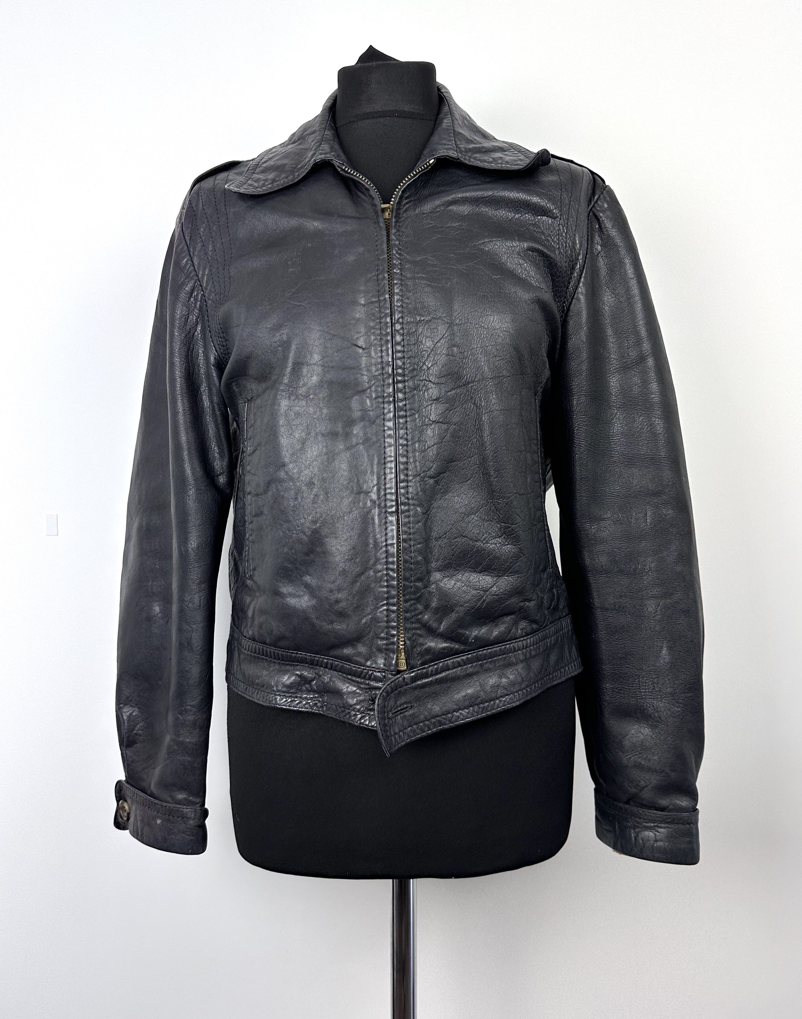 Leather Vintage women's leather jacket retro biker Size M / US 6-8 / IT 42-44 - 3 Thumbnail
