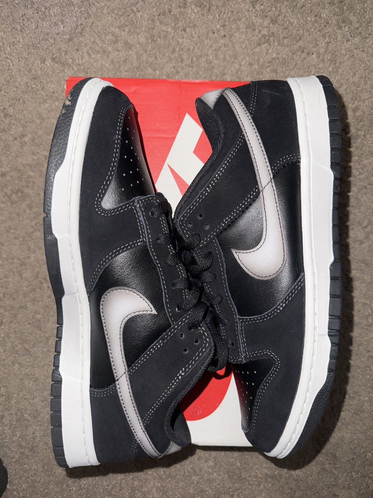Nike Dunk Low “Airbrush” Size US 10.5 / EU 43-44 - 1 Thumbnail