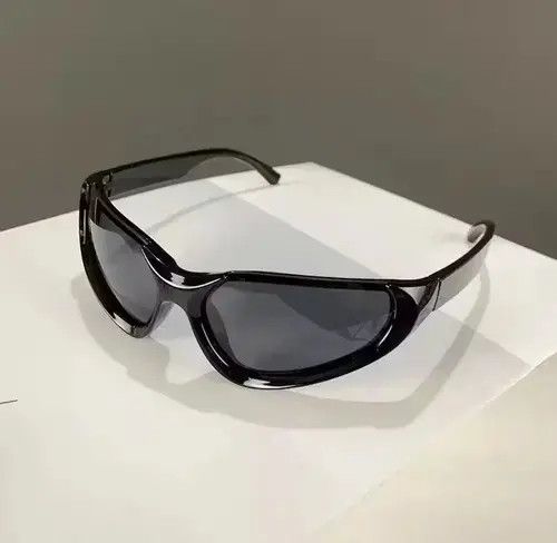 Other Alien Cyber Eye Sunglasses Dystopian Grunge 2000s Future Size ONE SIZE - 2 Thumbnail