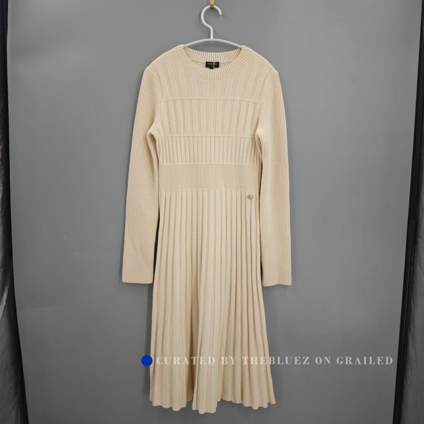 Chanel Chanel Beige Wool Mermaid Dress with Glass Buttons Size XS / US 0-2 / IT 36-38 - 1 Thumbnail