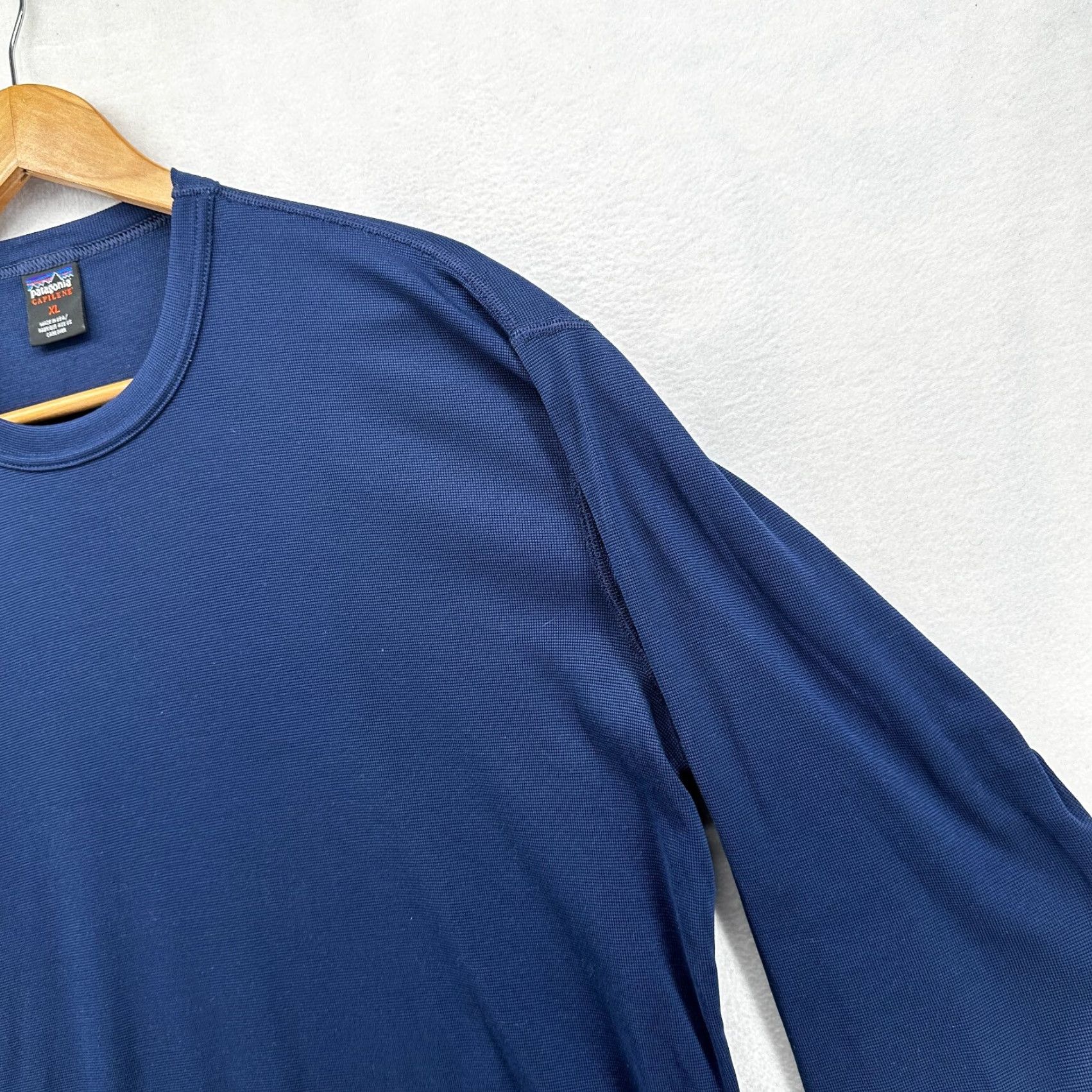 Patagonia Patagonia Capilene Pullover T-Shirt Blue XL Long Sleeve Crew Neck Men Shirt Winter Regular Comfort Pullover Solid Classic Size US XL / EU 56 / 4 - 4 Thumbnail