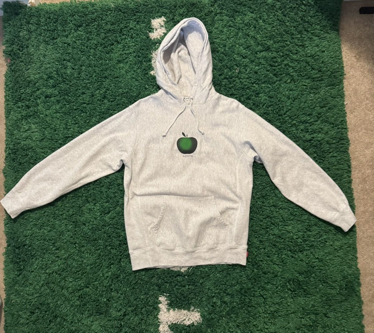 Supreme Supreme Apple Hooded Sweatshirt Size US M / EU 48-50 / 2 - 2 Thumbnail