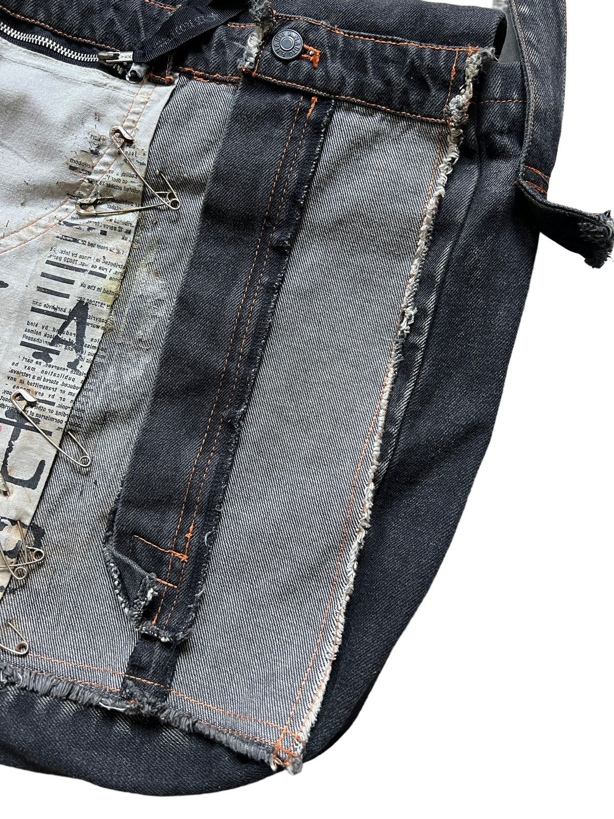 Japanese Brand 2000s h.NAOTO 🇯🇵 Goth Punk Reworked Denim Crossbody Bag Size ONE SIZE - 5 Thumbnail