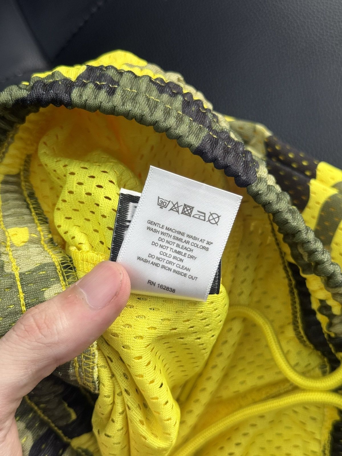 DENIM TEARS Denim Tears Mesh Summer Shorts Yellow Camo Size XXL (NEW) Size US 38 / EU 54 - 11 Thumbnail