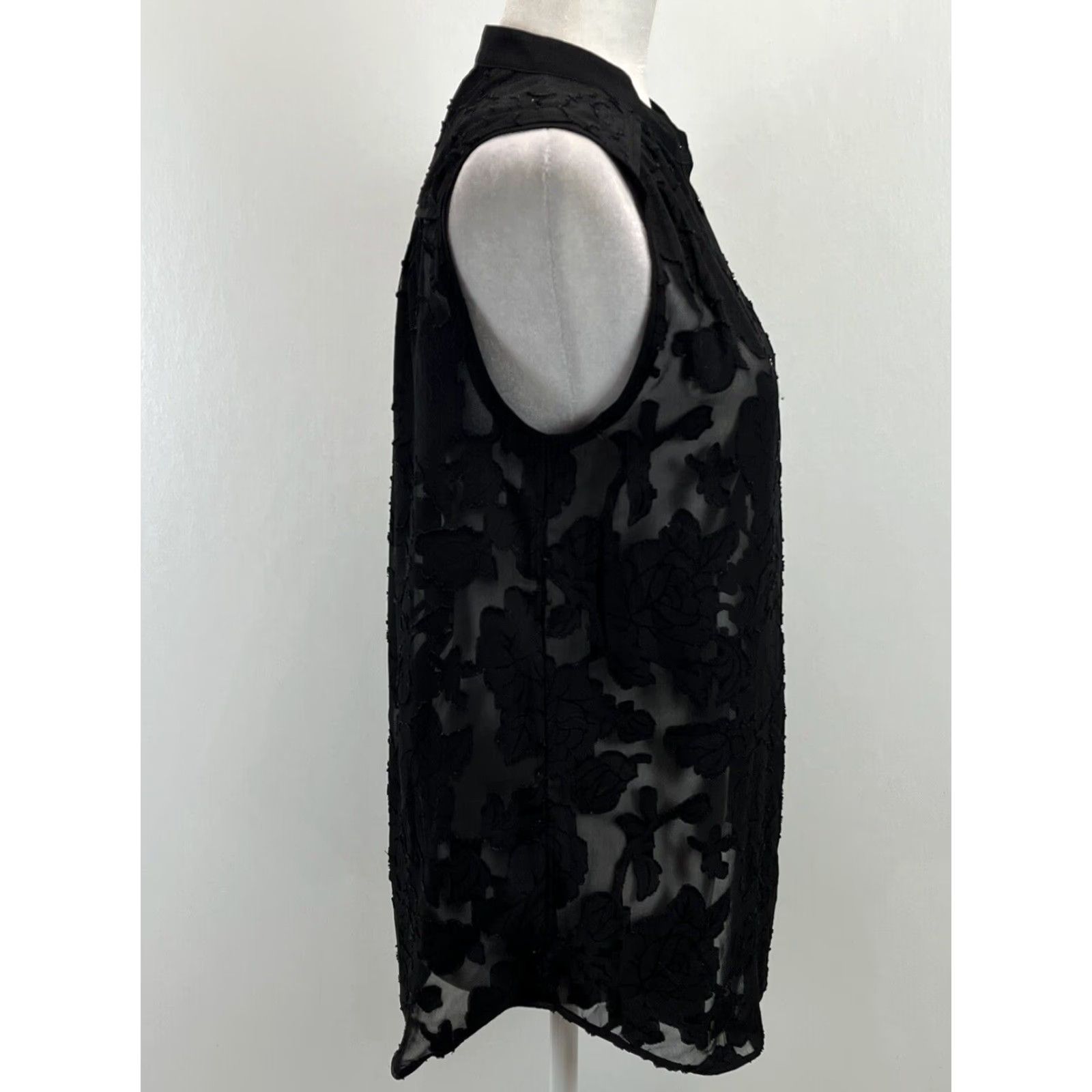 Vintage CAbi Sheer Lace Blouse Womens Small Black Sleeveless Size S / US 4 / IT 40 - 4 Thumbnail