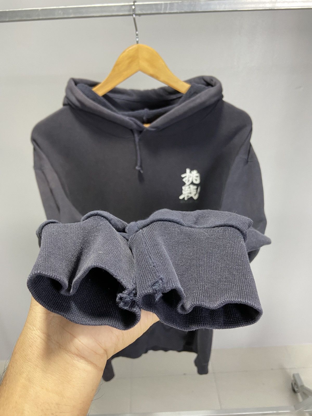 Disney × Japanese Brand × Vintage Vintage Mickey Mouse Handball Spirit hoodie Size US L / EU 52-54 / 3 - 4 Thumbnail