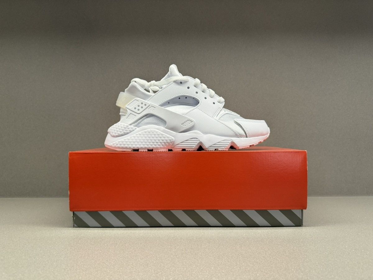 Nike Nike Air Huarache White Pure Platinum 2021 Size US 5 / EU 37 - 3 Thumbnail