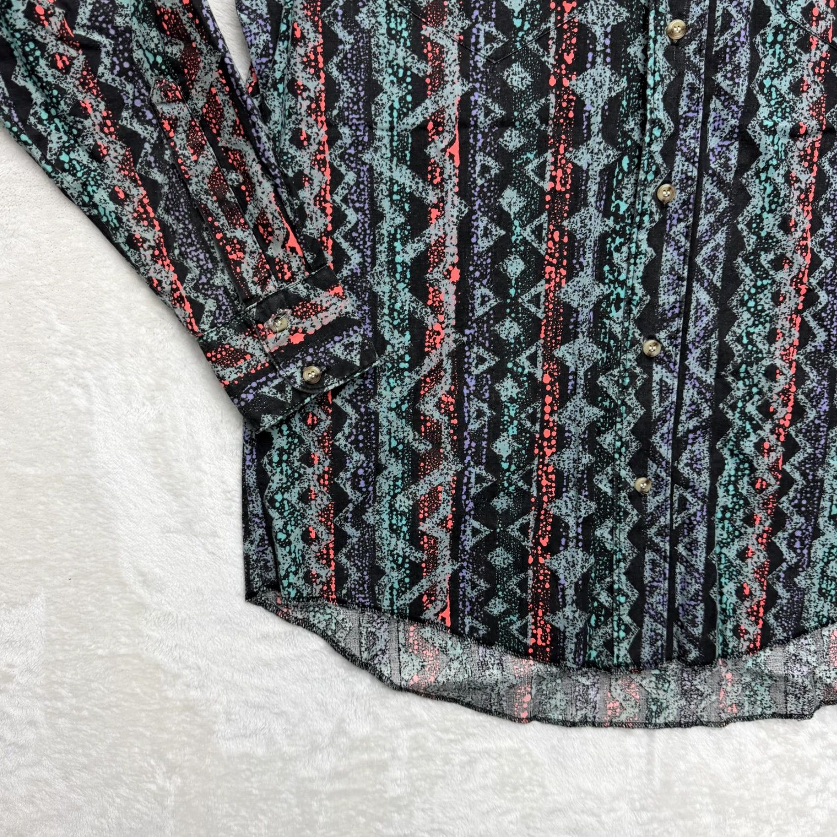 Vintage VINTAGE Bar 40 Western Shirt Mens Small Black Aztec Geometric Button Up USA Size US S / EU 44-46 / 1 - 6 Thumbnail