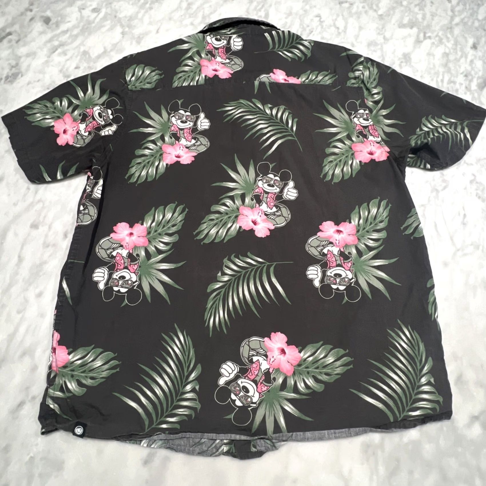 Disney Disney x Neff Button Up Shirt Mens Large Black Hawaiian Floral Mickey Mouse Regular Fit Short Sleeve Cotton Button-Up Women? Size US L / EU 52-54 / 3 - 5 Thumbnail
