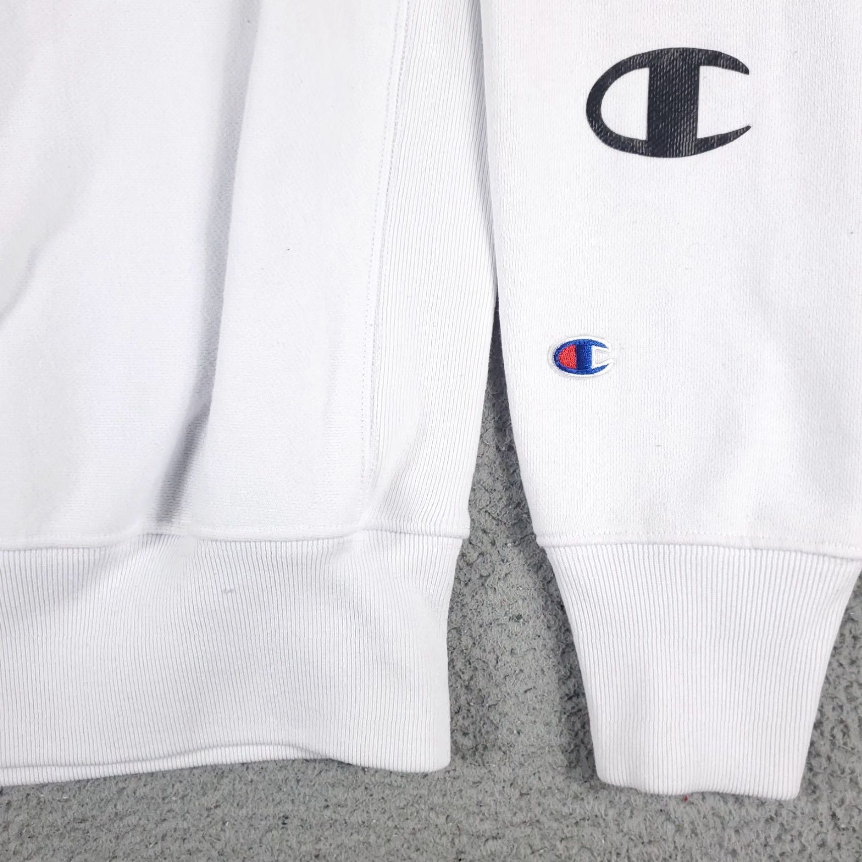 Champion VINTAGE Champion Men's Medium Sweater Pullover Sweatshirt White Knit Logo Zipper Outdoor Classic Size US M / EU 48-50 / 2 - 4 Thumbnail