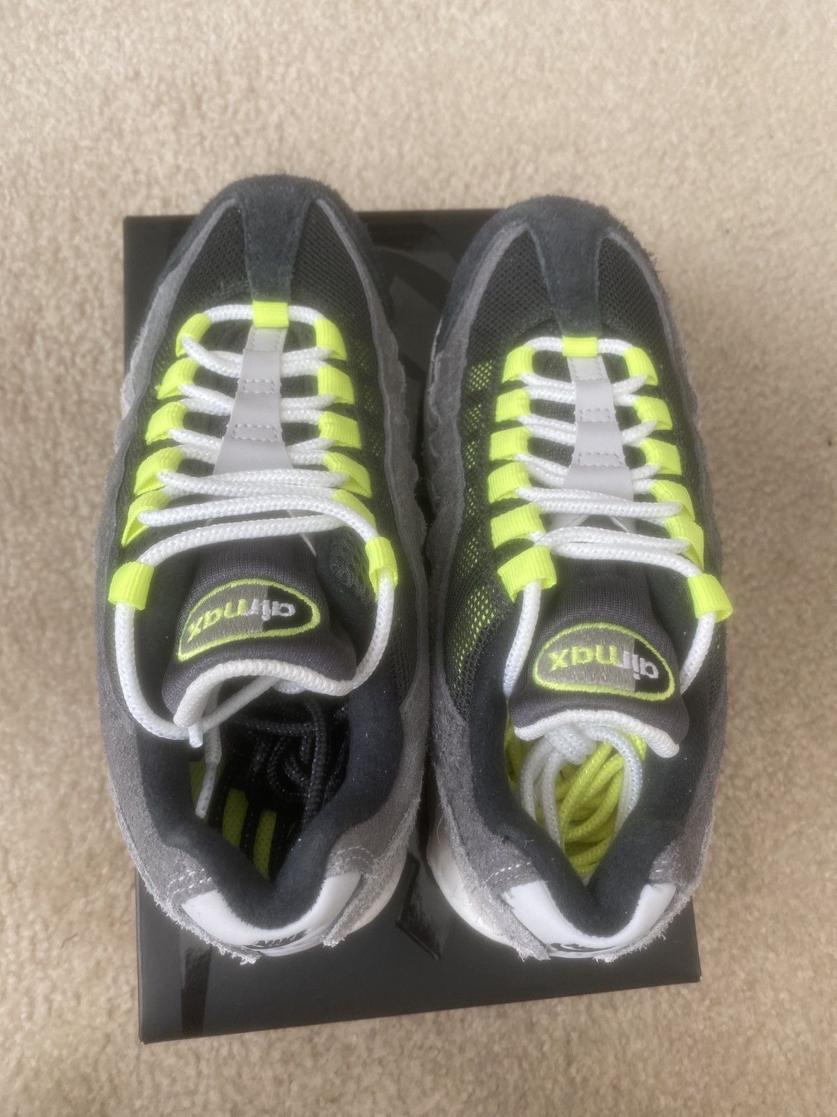 Nike Nike Air Max 95 OG Reverse Size 4M/5.5W Size US 5 / EU 37 - 9 Thumbnail