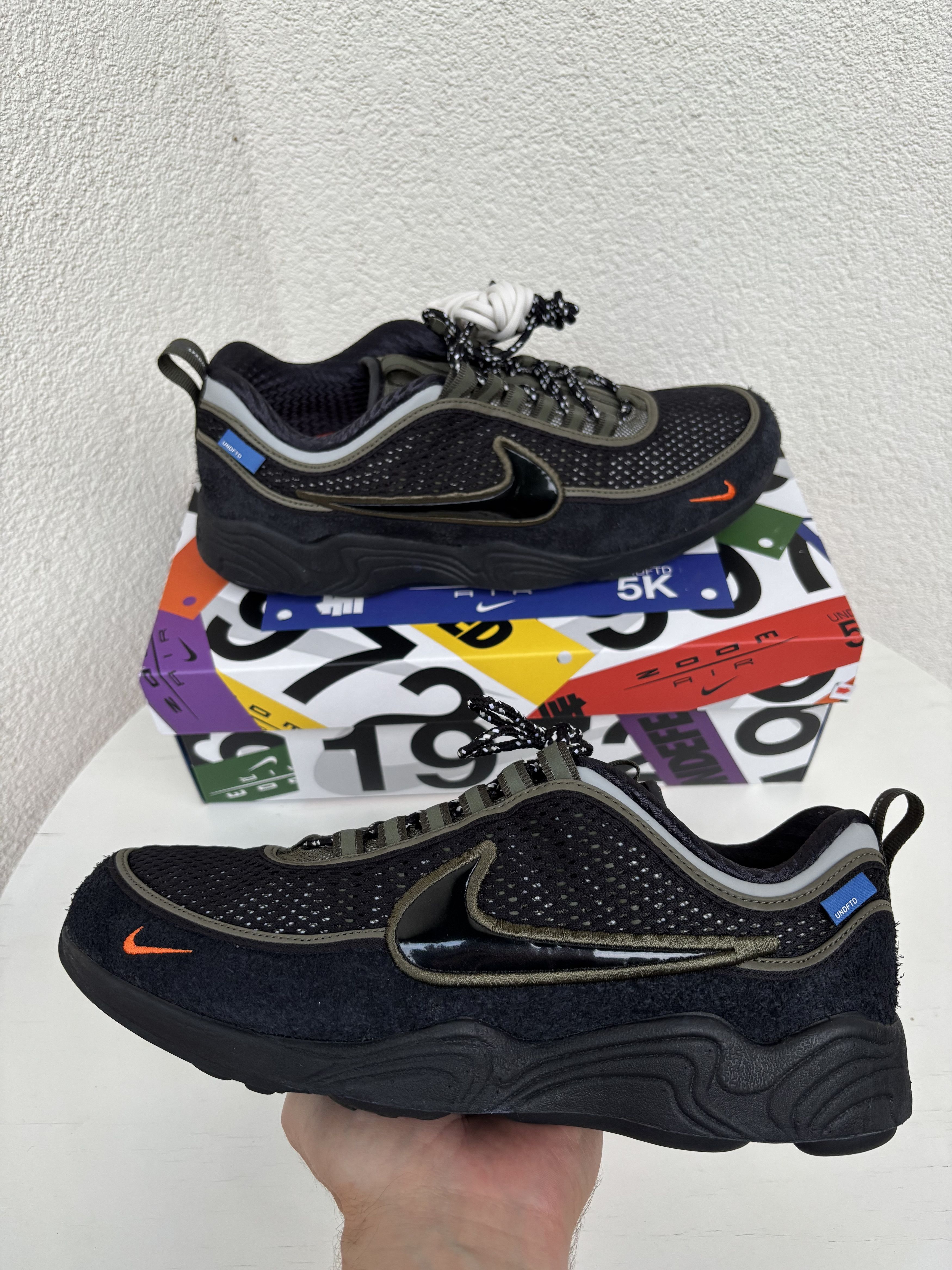 Nike × Undefeated NIKE X UNDEFEATED AIR ZOOM SPIRIDON CARGOKHAKI / BLACK Size US 9.5 / EU 42-43 - 4 Thumbnail