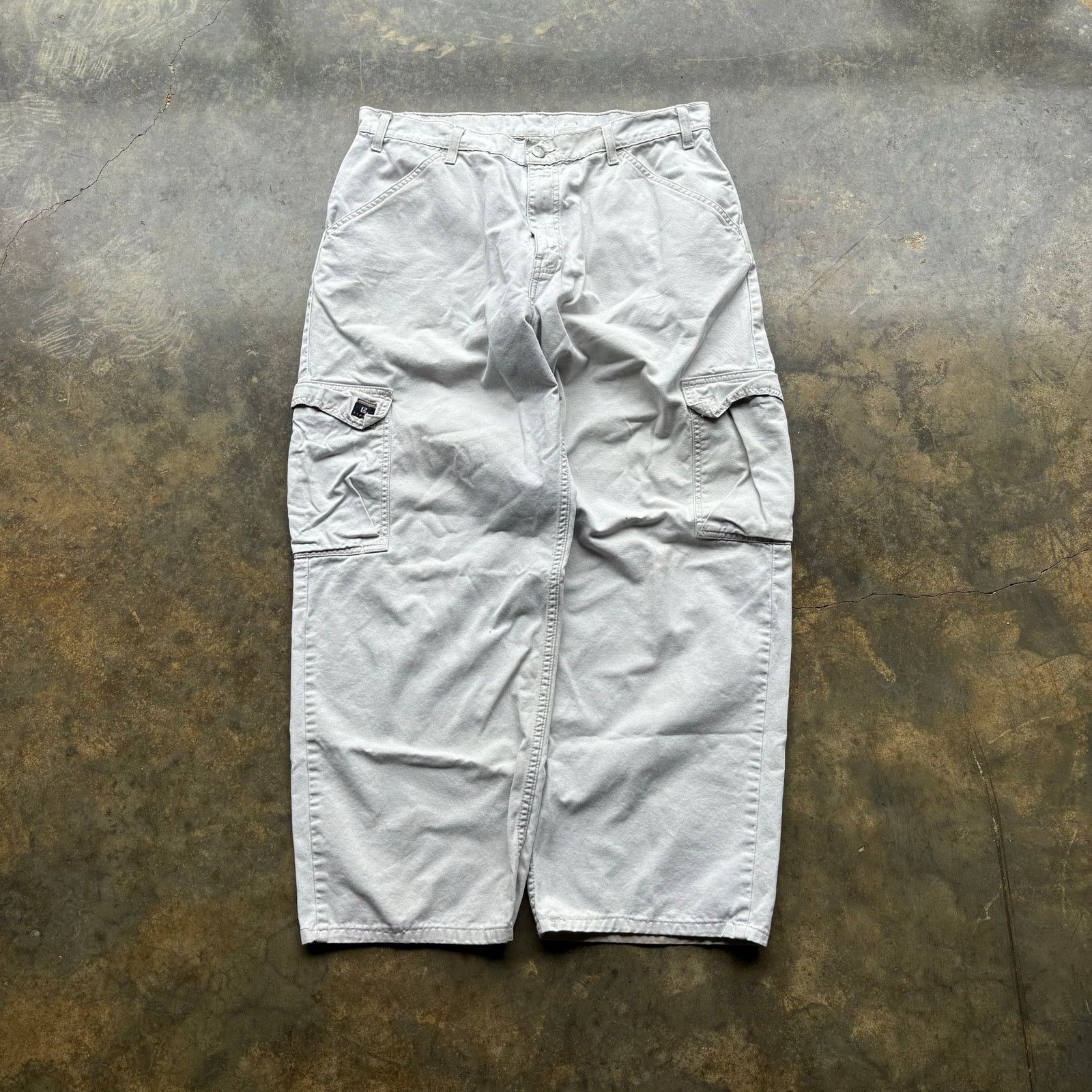 Levi's Rare Vintage 90s Baggy Levis L2 Khaki Cargo Pants Size US 36 / EU 52 - 7 Thumbnail