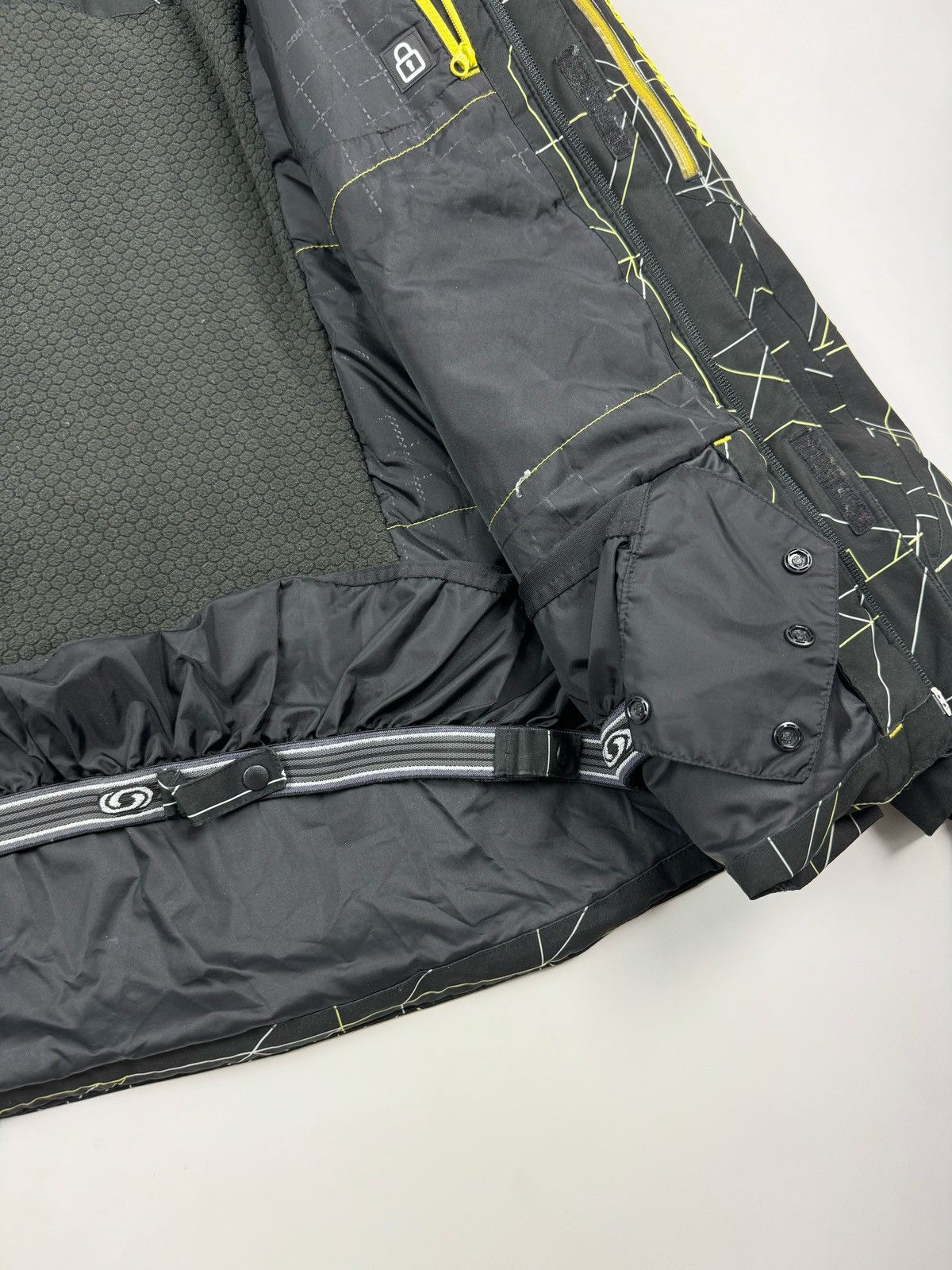 Salomon 2000ʼs Salomon Geometric Insulated Ski Jacket Size US M / EU 48-50 / 2 - 12 Thumbnail