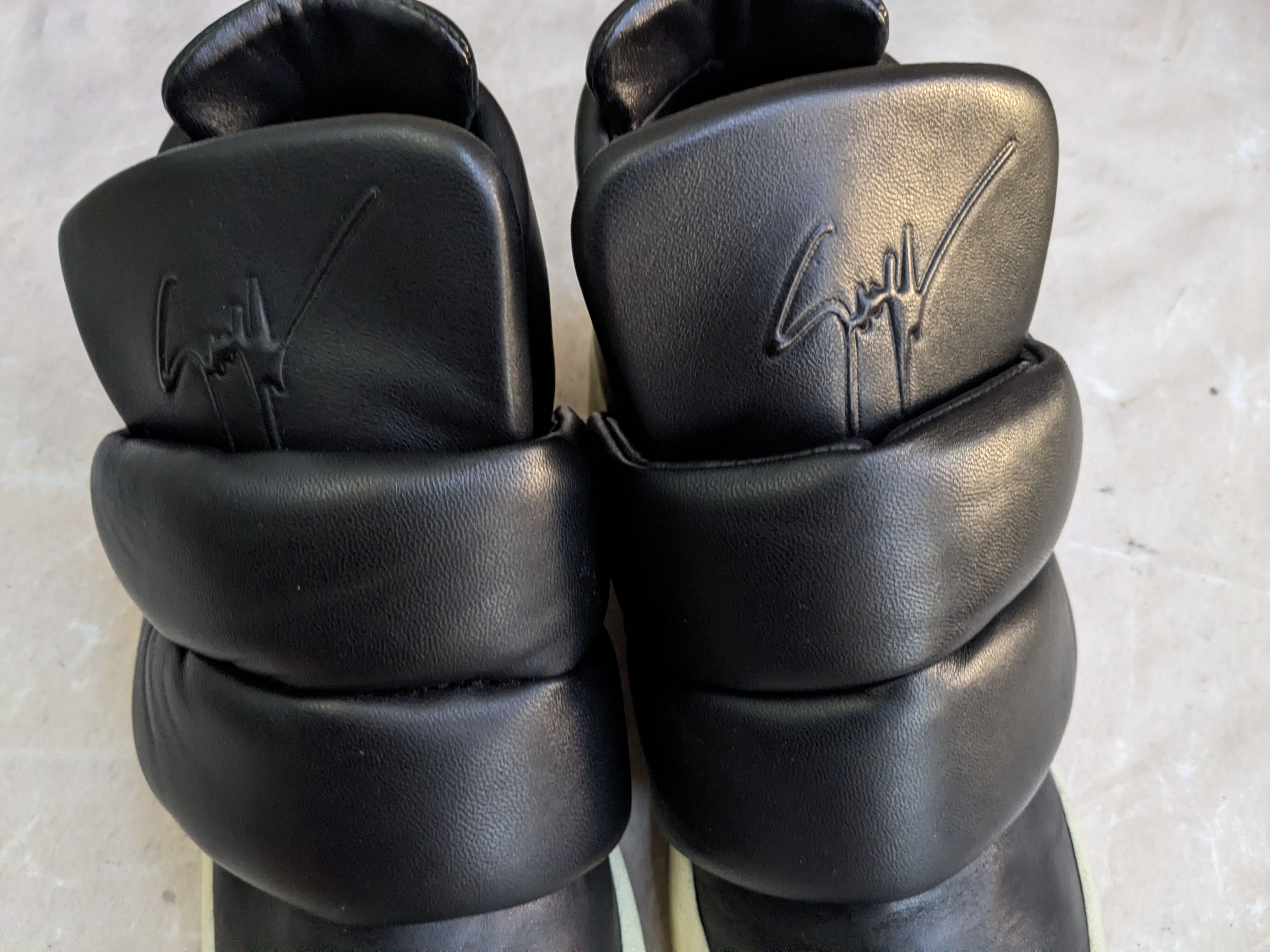 Giuseppe Zanotti Giuseppe Zanotti Kid Cudi Puffy Strap Black 11 44 High Top Size US 11 / EU 44 - 2 Thumbnail
