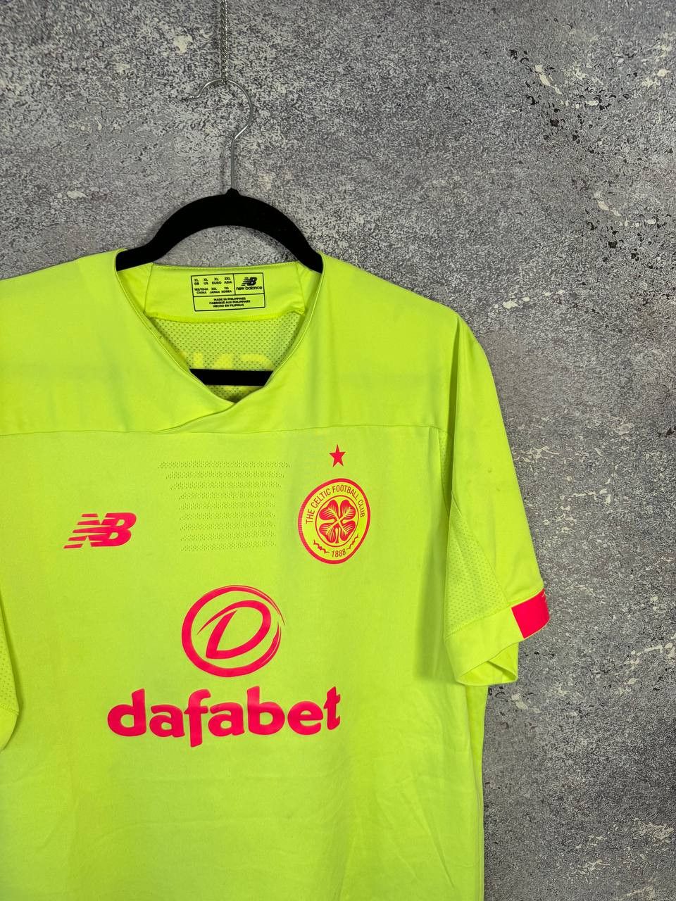 New Balance × Vintage Vintage Celtic 2019/20 GK NB Soccer Jersey Blokcore Size US XL / EU 56 / 4 - 3 Thumbnail