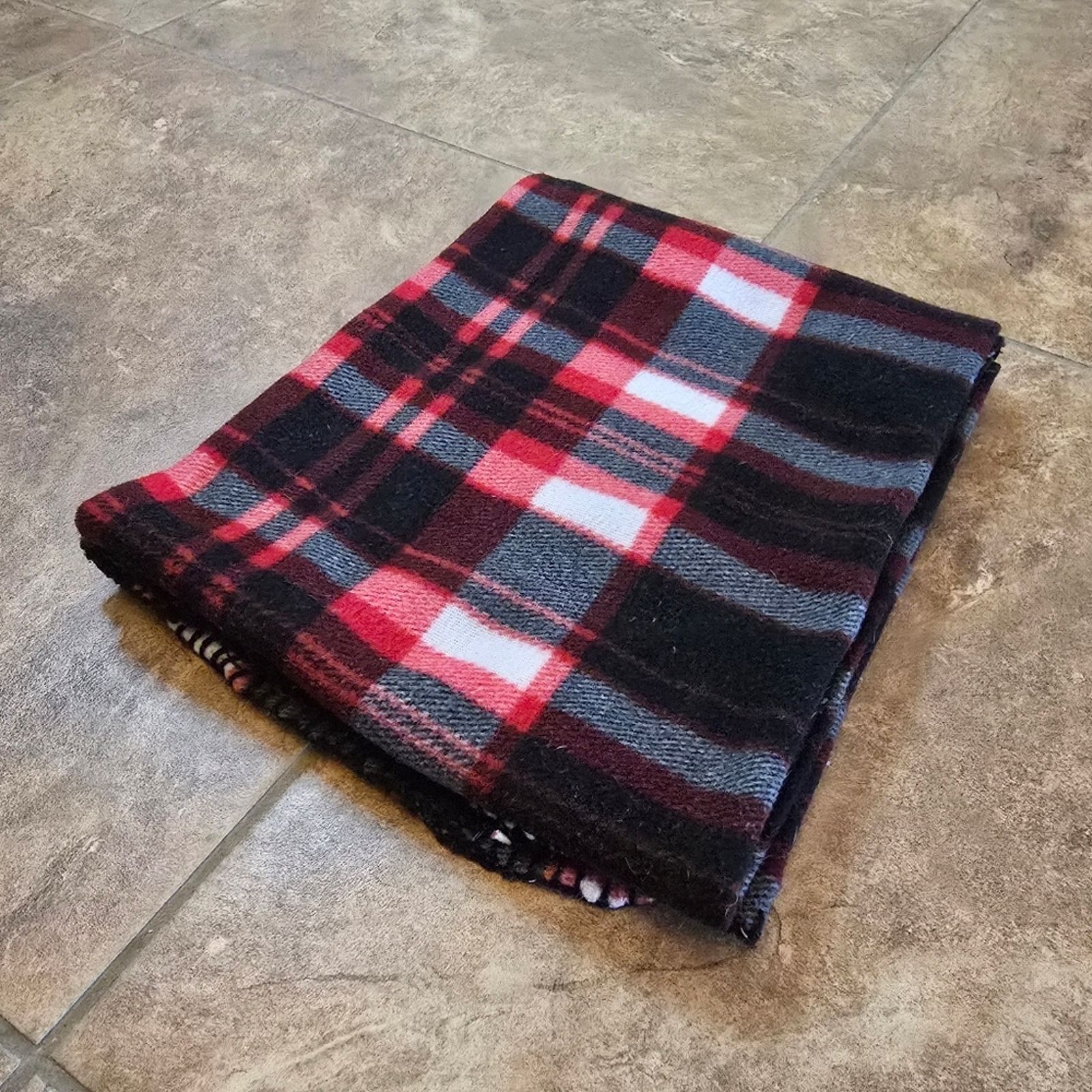 Other Red Black Plaid Plush Blanket Size ONE SIZE - 3 Thumbnail