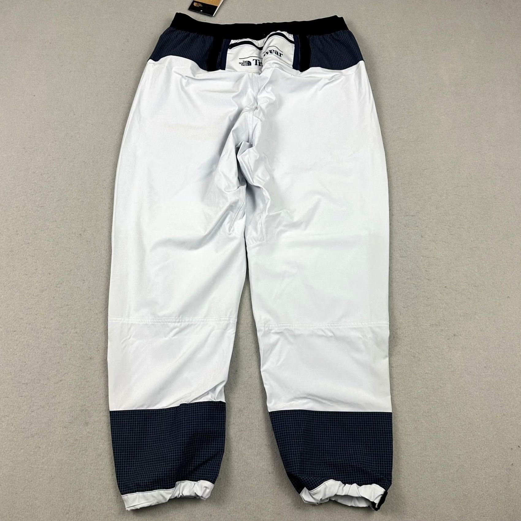 The North Face The North Face Pants Women Large Blue Trailwear OKT Flash Jogger Zip Pockets L Size 36" / US 14 / IT 50 - 5 Thumbnail