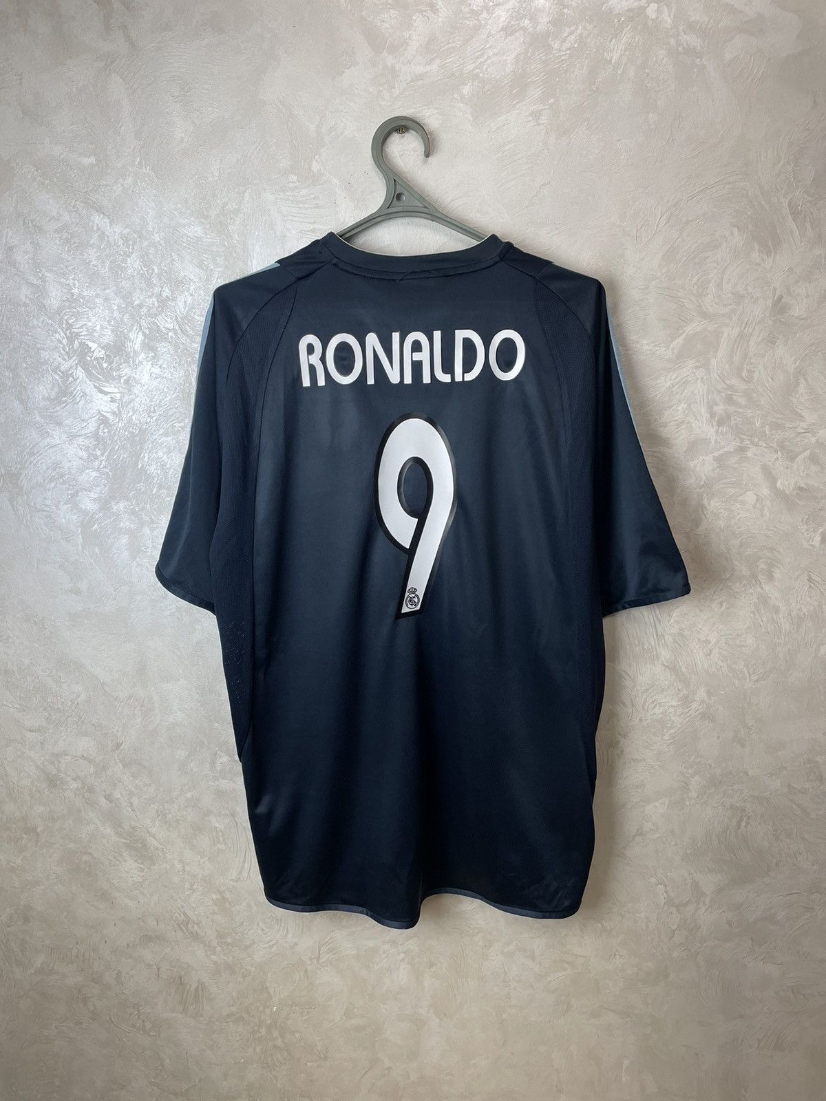 Adidas RONALDO REAL MADRID AWAY 2003/2004 SOCCER JERSEY SHIRT XL Size US XL / EU 56 / 4 - 2 Thumbnail