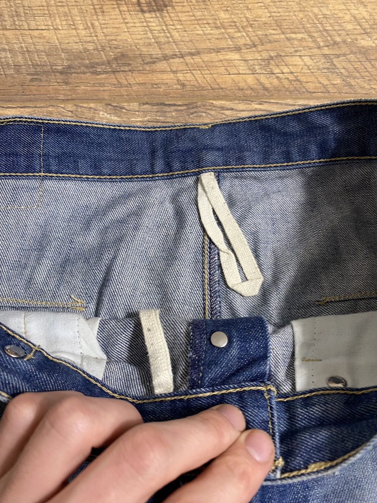 Levi's Levi's. Heavy Denim. Rare Vintage. Collectible Find Size US 31 - 4 Thumbnail
