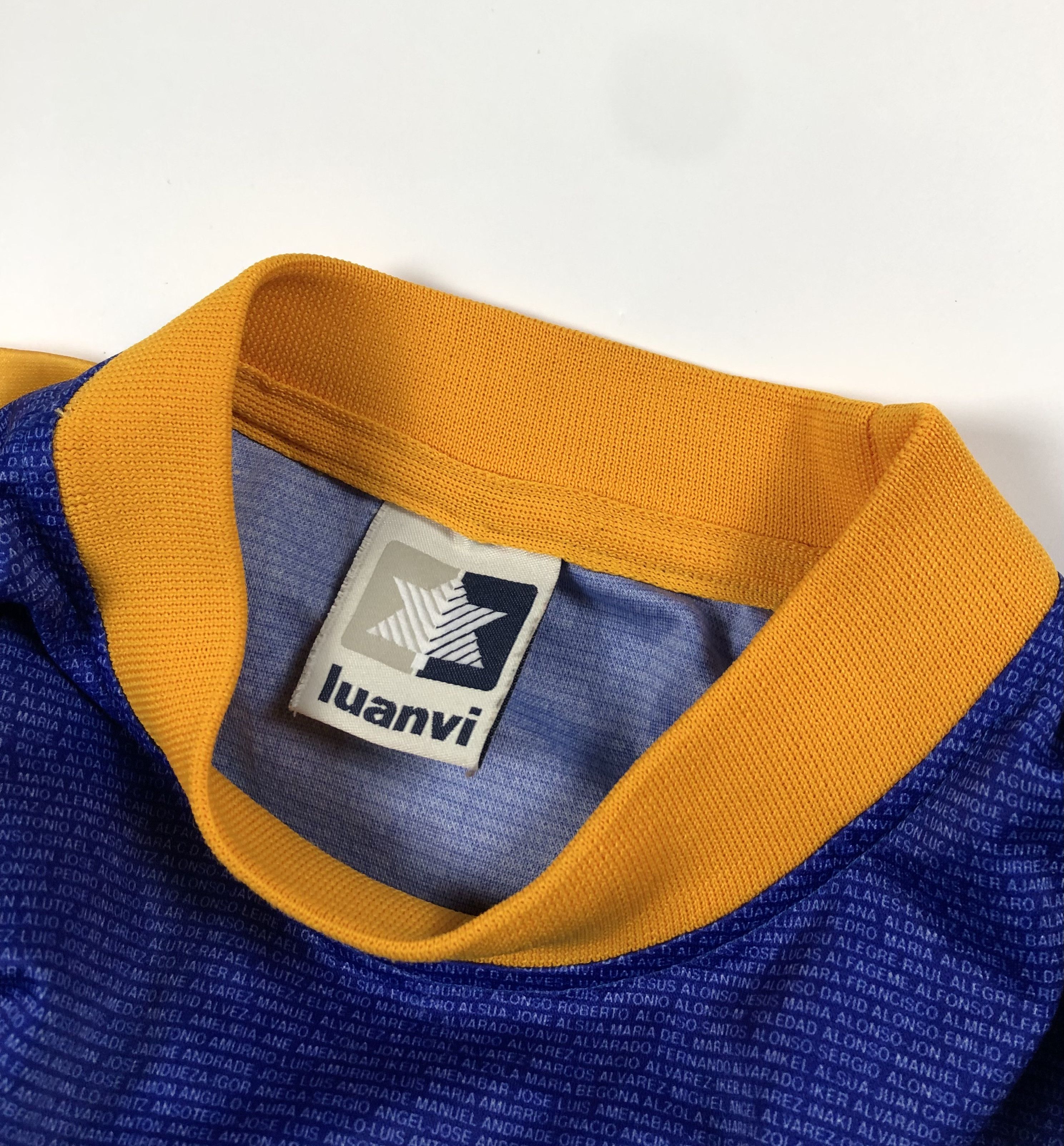 Other Luanvi Deportivo Alaves UEFA Cup Final 2001 Soccer Jersey Size US XL / EU 56 / 4 - 5 Thumbnail