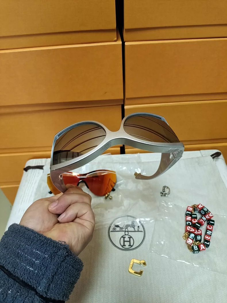 Balenciaga Balenciaga Sunglasses Brand New Authentic Fashion-2506 Size ONE SIZE - 8 Thumbnail