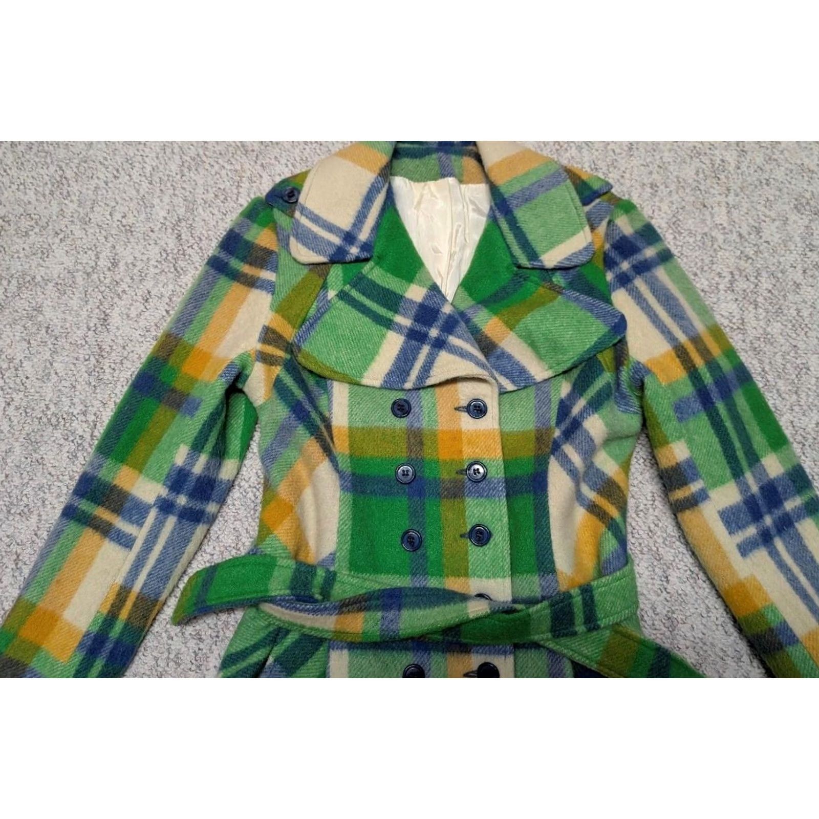 Hudson VINTAGE green plaid HUDSON BAY style WOOL belted double breasted overcoat S Womens XL? Size S / US 4 / IT 40 - 6 Thumbnail