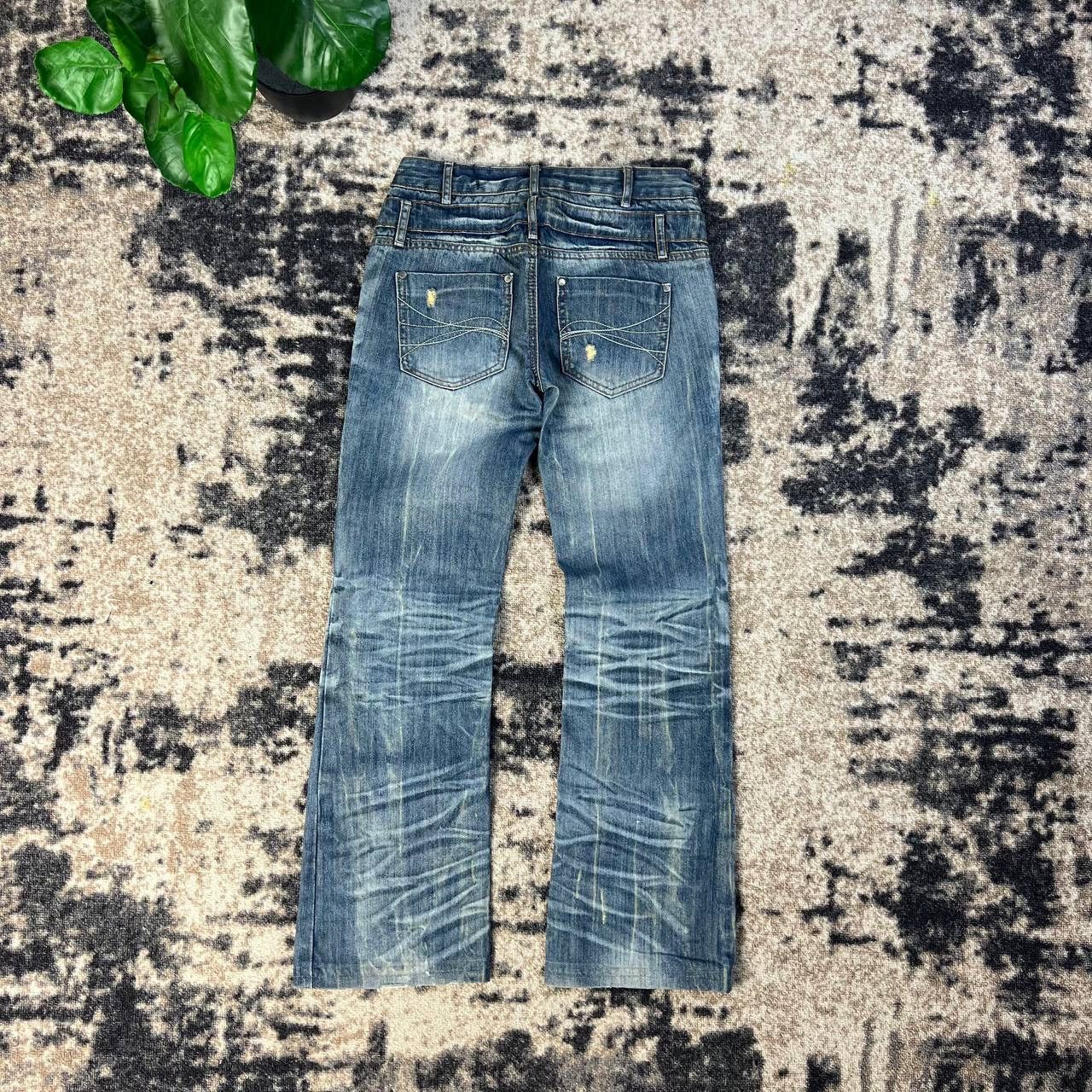 Japanese Brand Avant Garde Jqpanese Distressed Style Flared Jeans Size 27" / US 4 / IT 40 - 2 Thumbnail