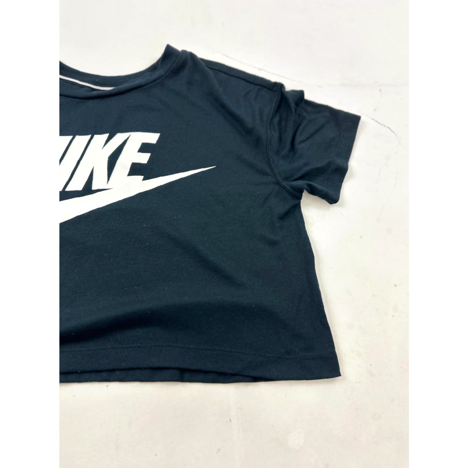 Nike Nike Shirt Womens Small Black Spell Out Futura Essential Icon Crop BQ6838-010 Size S / US 4 / IT 40 - 3 Thumbnail