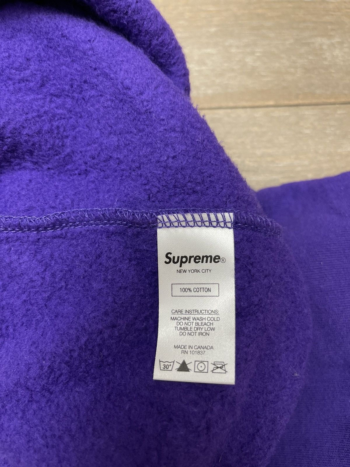 Supreme S U P R E M E | S W E A T E R Size US M / EU 48-50 / 2 - 7 Thumbnail