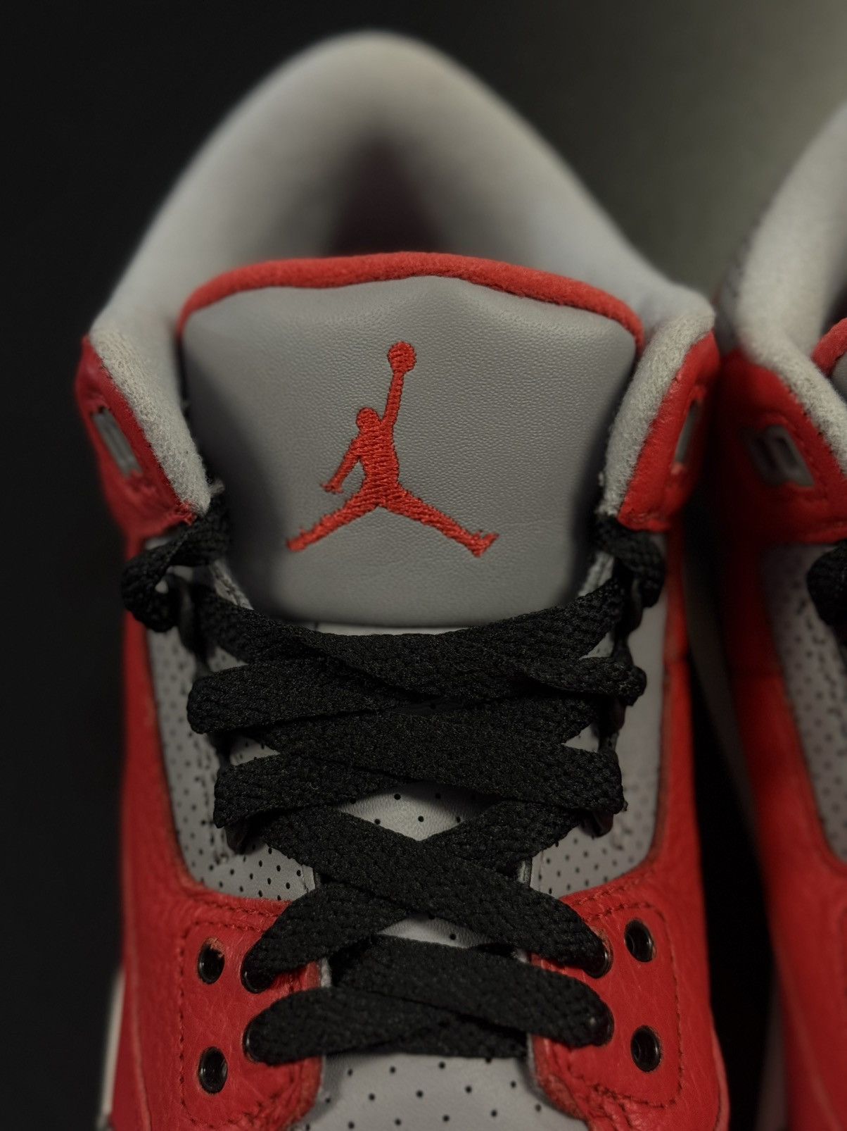 Jordan Brand × Nike Nike Jordan 3 Fire Red SE Size 6Y/7.5W Pre Owned 🧼 Size US 6 / EU 39 - 10 Thumbnail