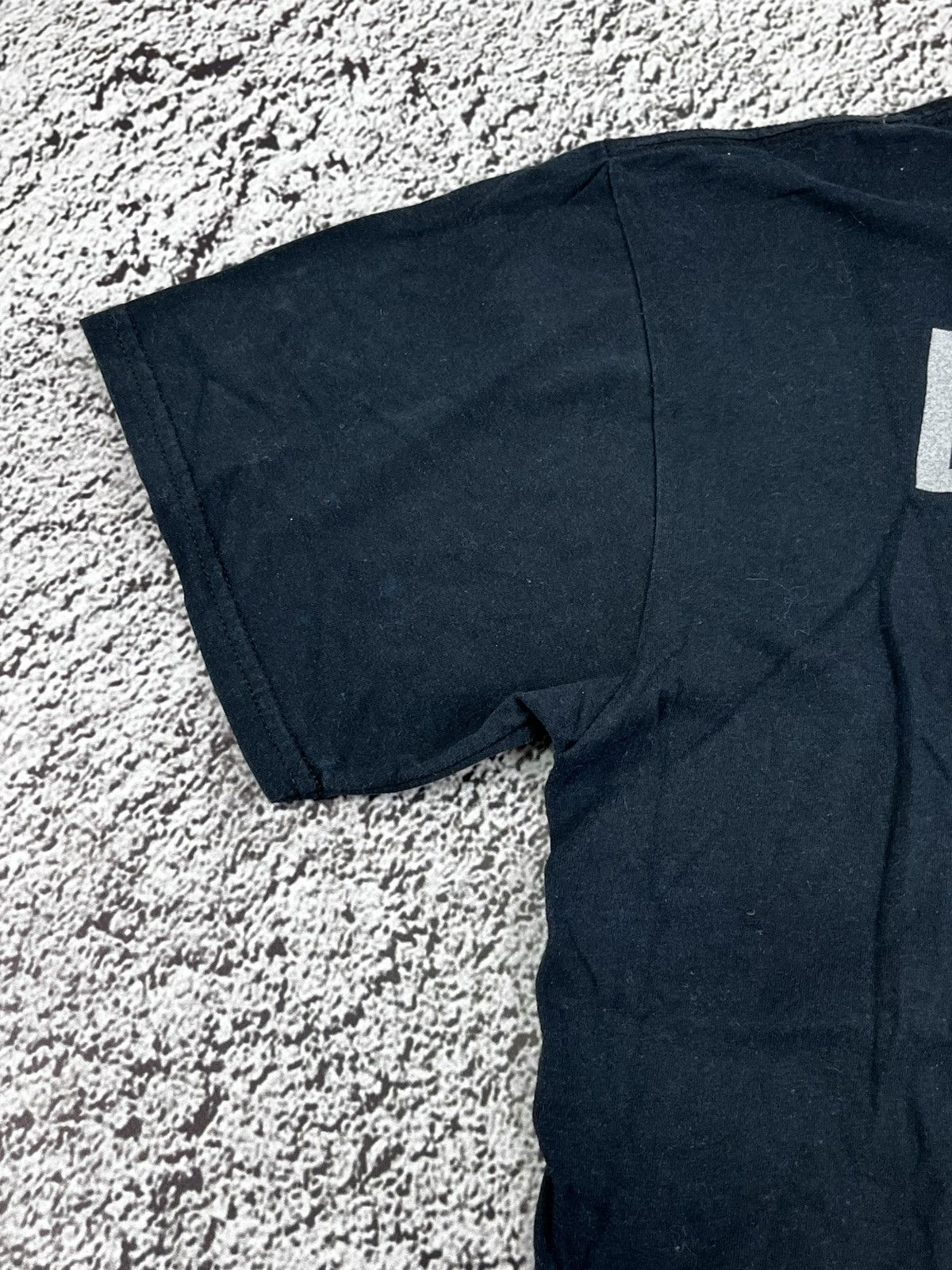 Band Tees Vintage Y2K 2010 Linkin Park big logo tee streetwear size L Size US L / EU 52-54 / 3 - 13 Thumbnail