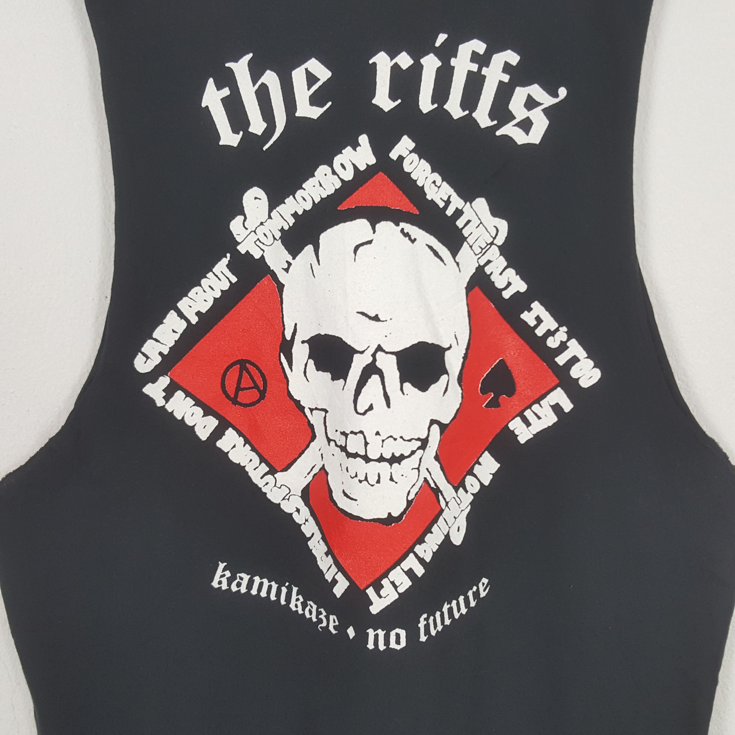 Band Tees Vintage The Riffs Kamikaze Sleeveless Tshirt Size US M / EU 48-50 / 2 - 2 Thumbnail