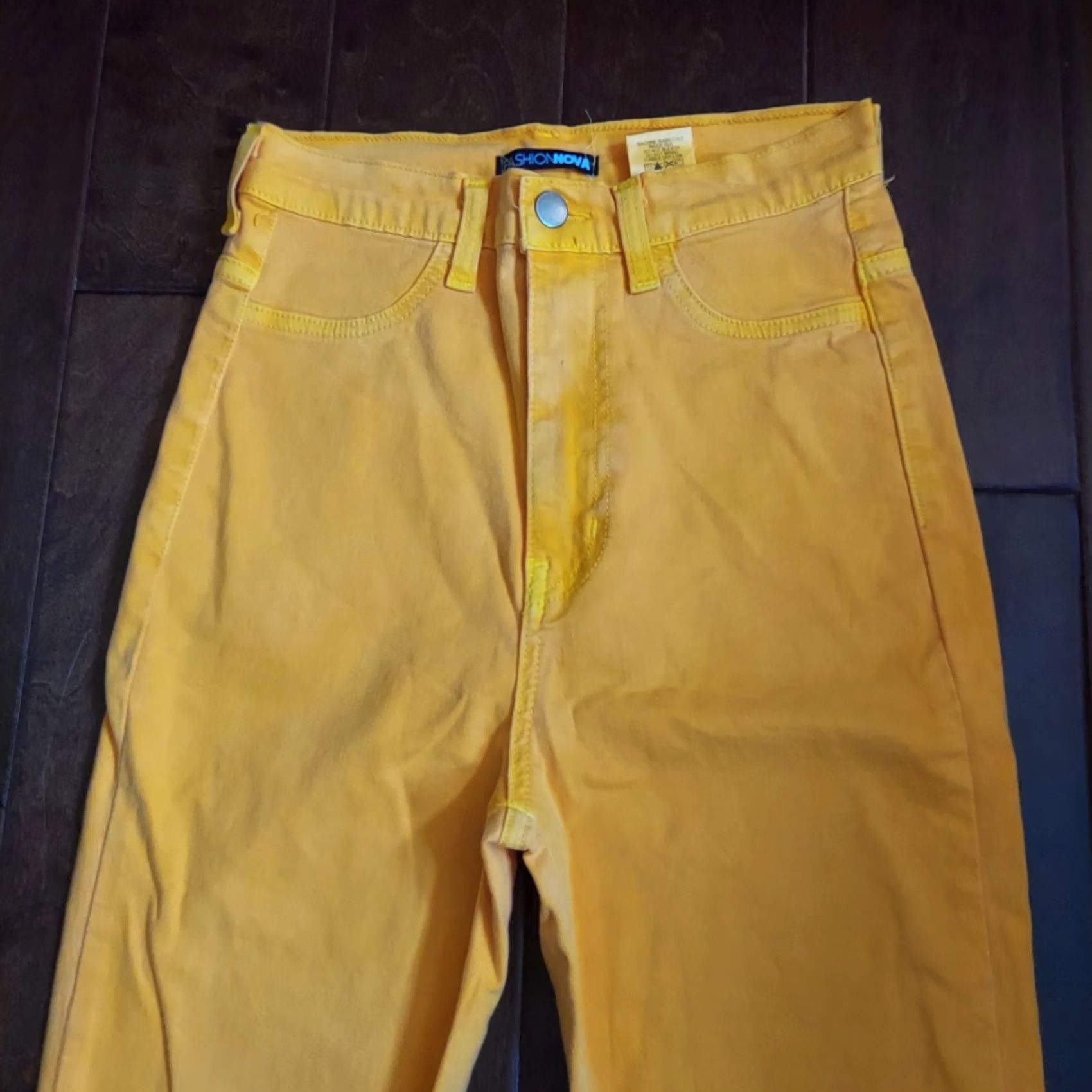 Fashion Nova Fashion Nova Jeans Women Size 7 Yellow Skinny Stretch Denim High Rise ZIP Button Solid College Juniors Womens Jeans Size 28" / US 6 / IT 42 - 6 Thumbnail