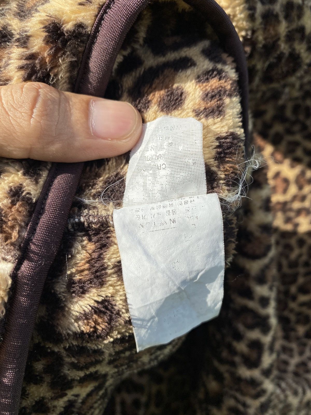 Vintage Crocodile Leopard Sherpa Fleece Jacket Y2K Cozy Outerwear Size ONE SIZE - 14 Thumbnail