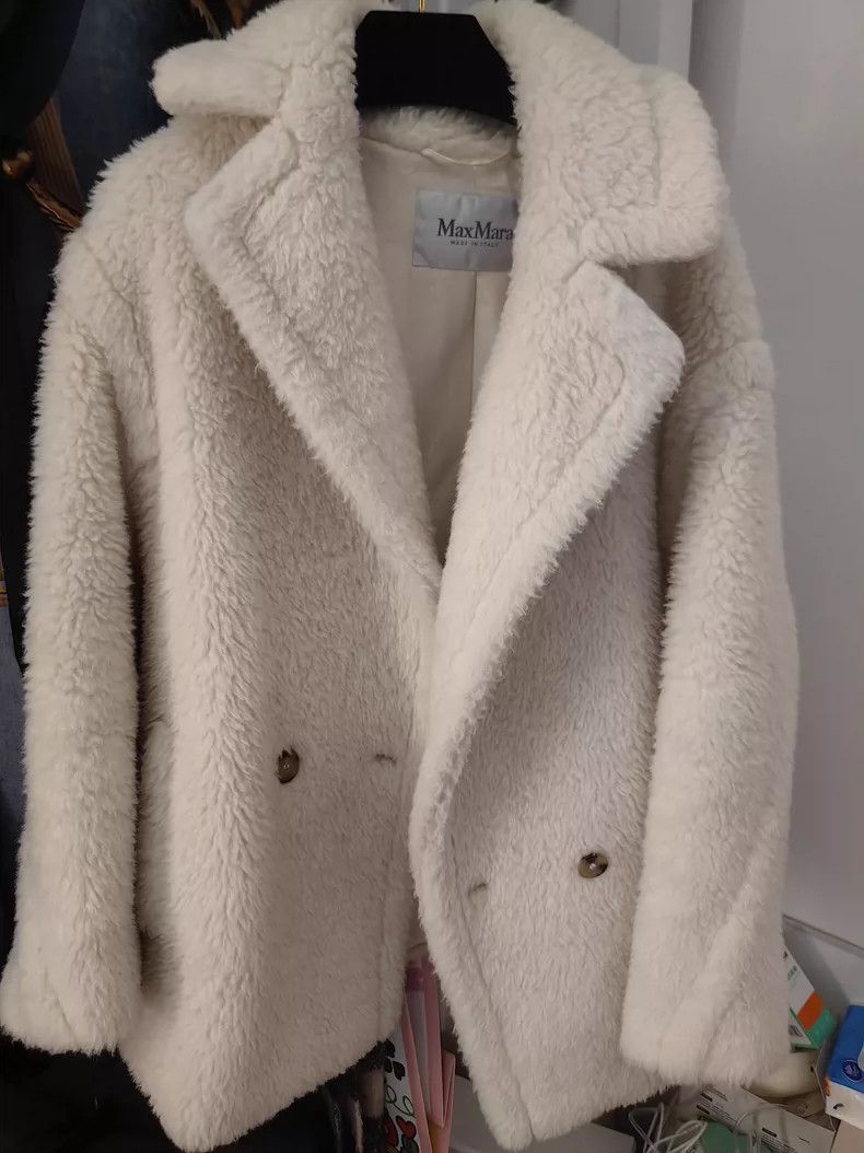 Max Mara Max Mara White short teddy coat Size S / US 4 / IT 40 - 1 Thumbnail