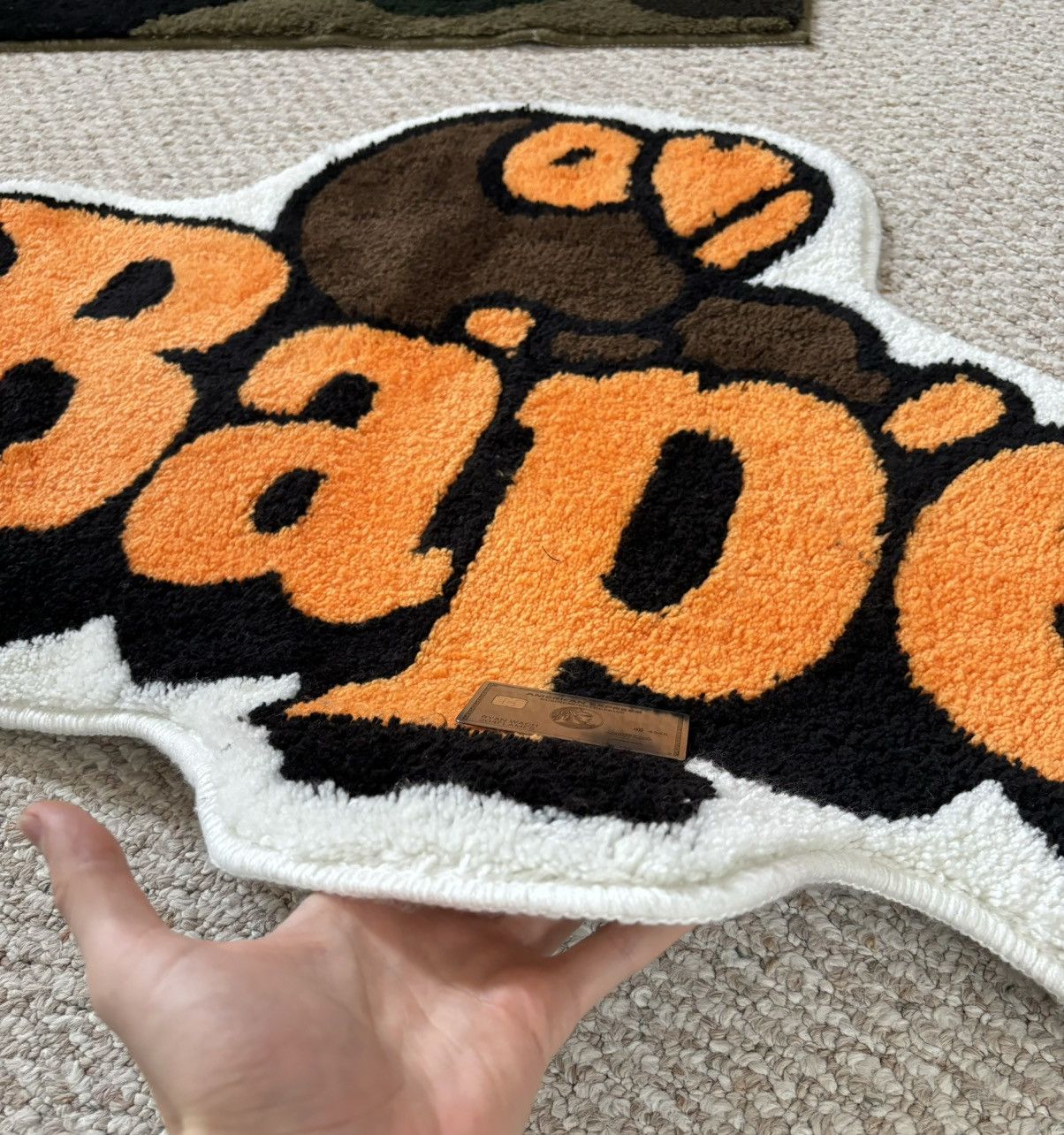 Bape Bape ‘Sleeping Milo on Bape’ Rug Size ONE SIZE - 2 Thumbnail