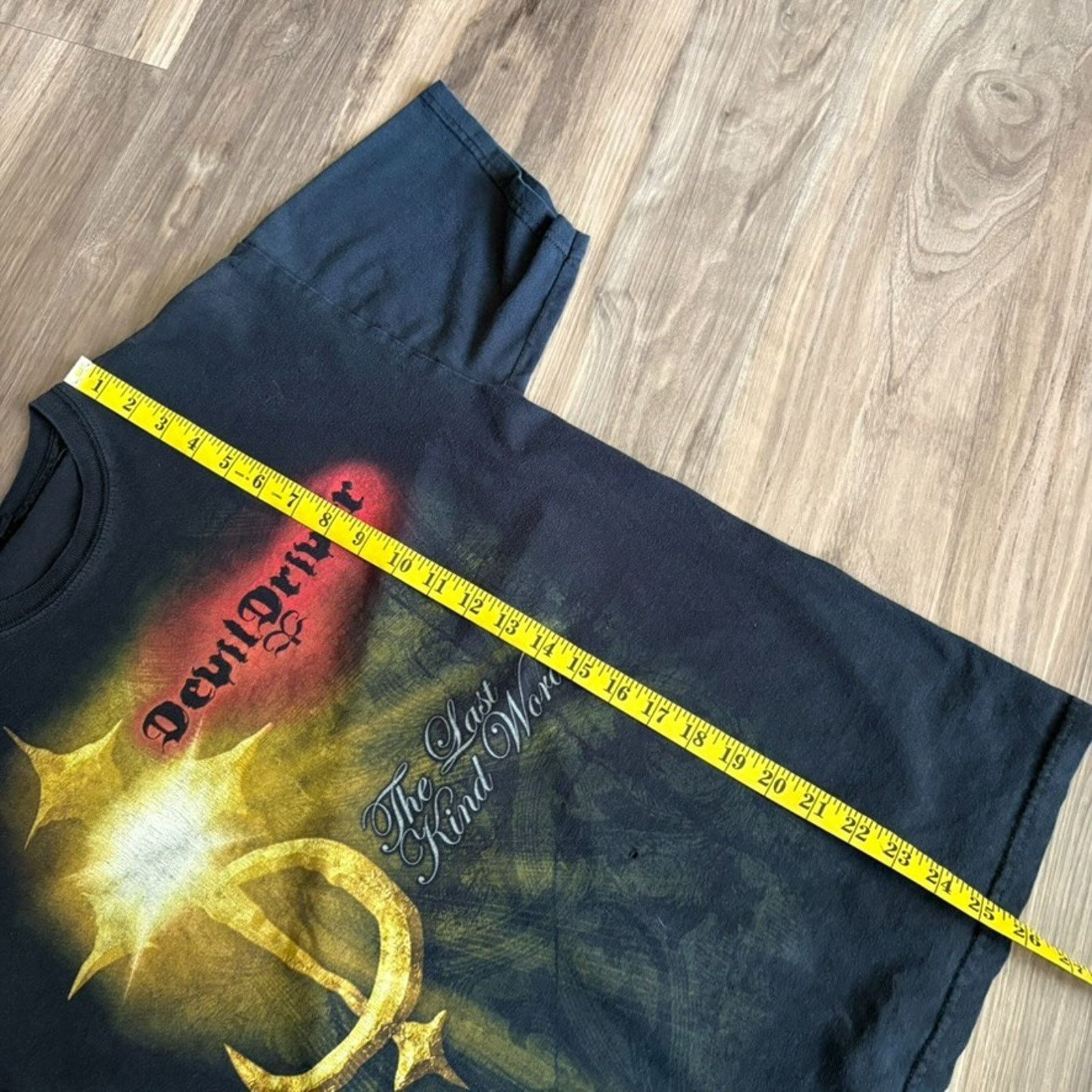 Vintage Vintage Devil Driver Band T-Shirt Men's Size M Faded Black Size US M / EU 48-50 / 2 - 6 Thumbnail