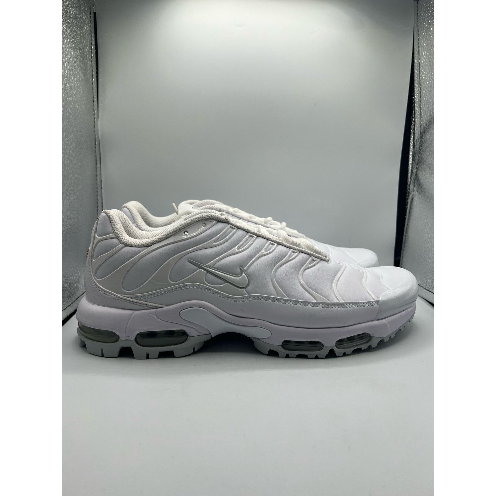 Nike Nike Air Max Plus Golf “Triple White” size 10.5 men’s Size US 10.5 / EU 43-44 - 3 Thumbnail