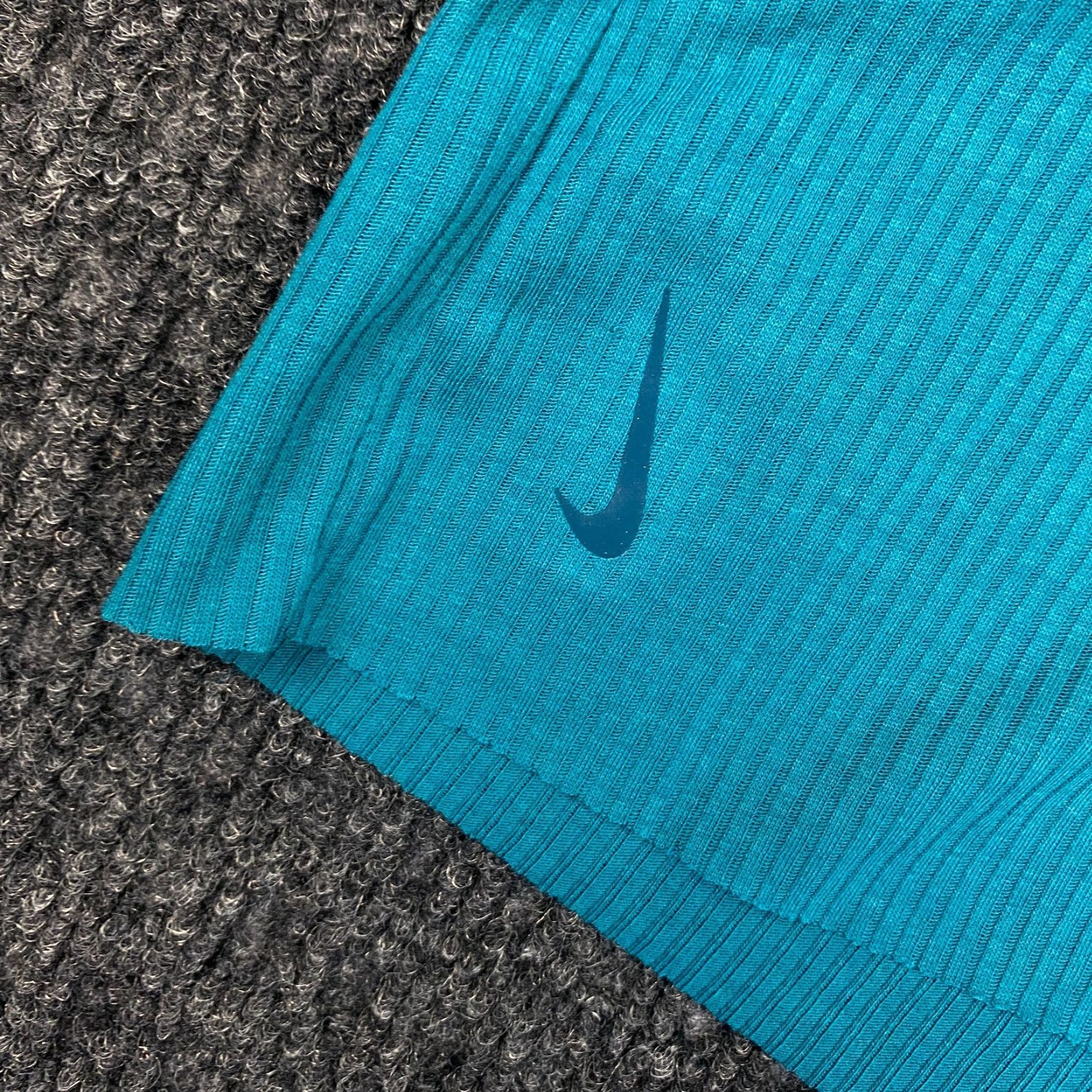 Nike VINTAGE Womens Nike Activewear Tank Top Teal Blue Racerback Ribbed Size 6 Size M / US 6-8 / IT 42-44 - 3 Thumbnail