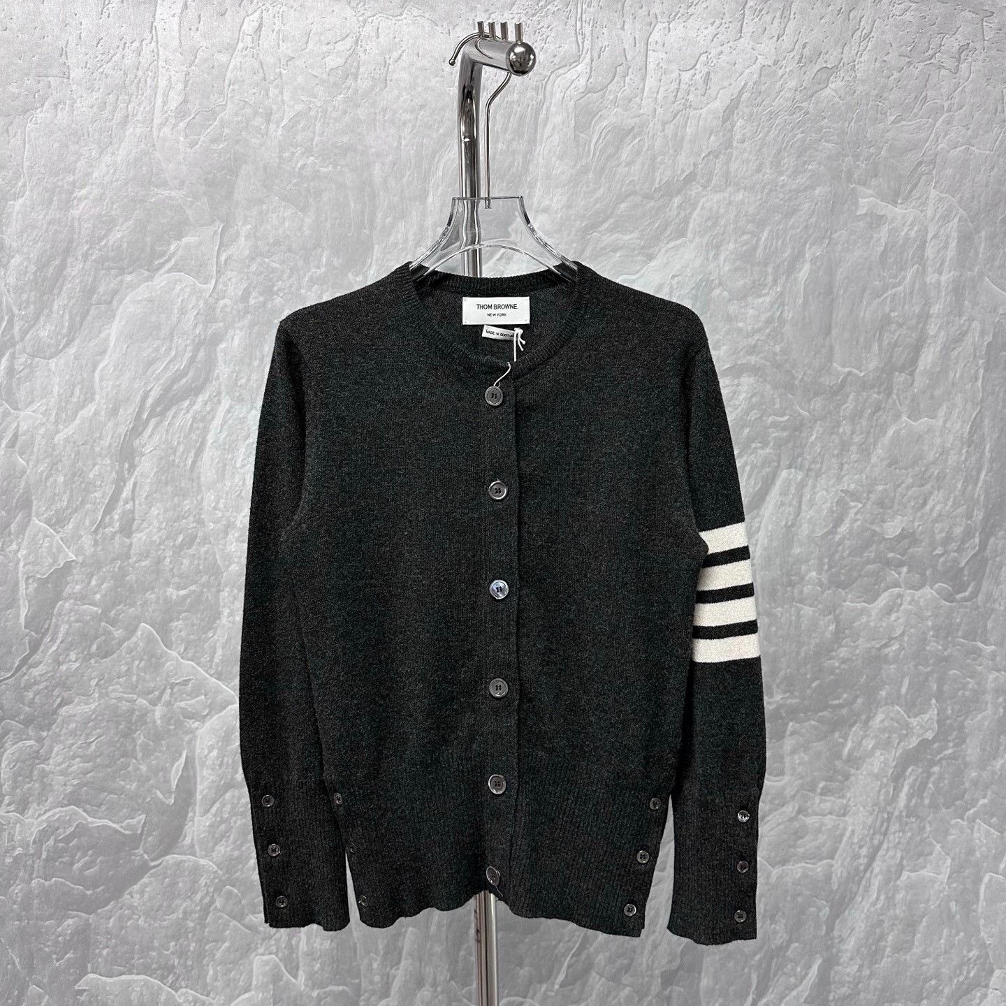 Thom Browne Thom Browne Striped Cashmere Cardigan 42 Size US XS / EU 42 / 0 - 1 Thumbnail